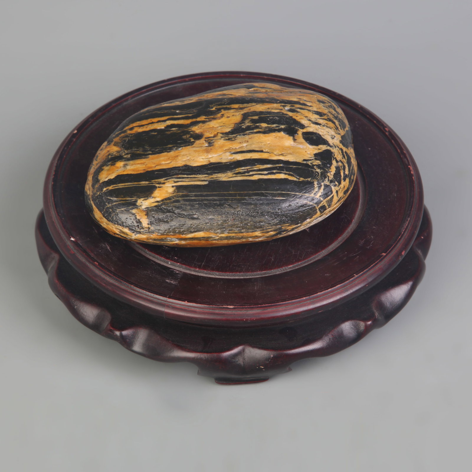 DECORATIVE STONE SCULPTURE - 2