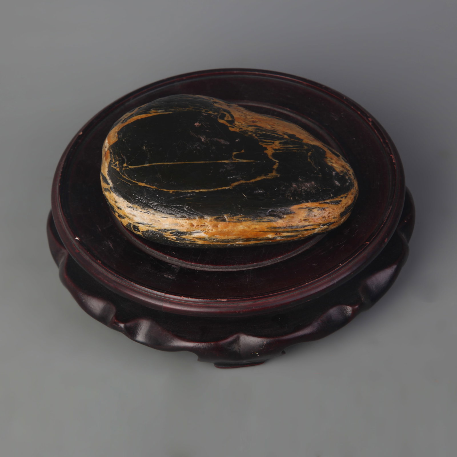 DECORATIVE STONE SCULPTURE - 3