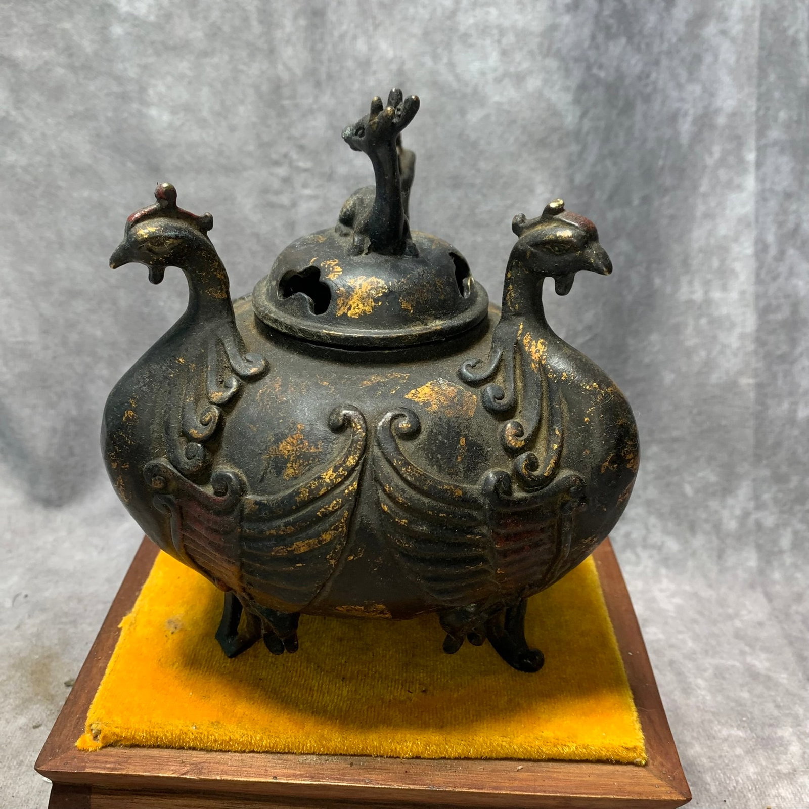GILT BRONZE THREE PHOENIXES PATTERN INCENSE BURNER - 3