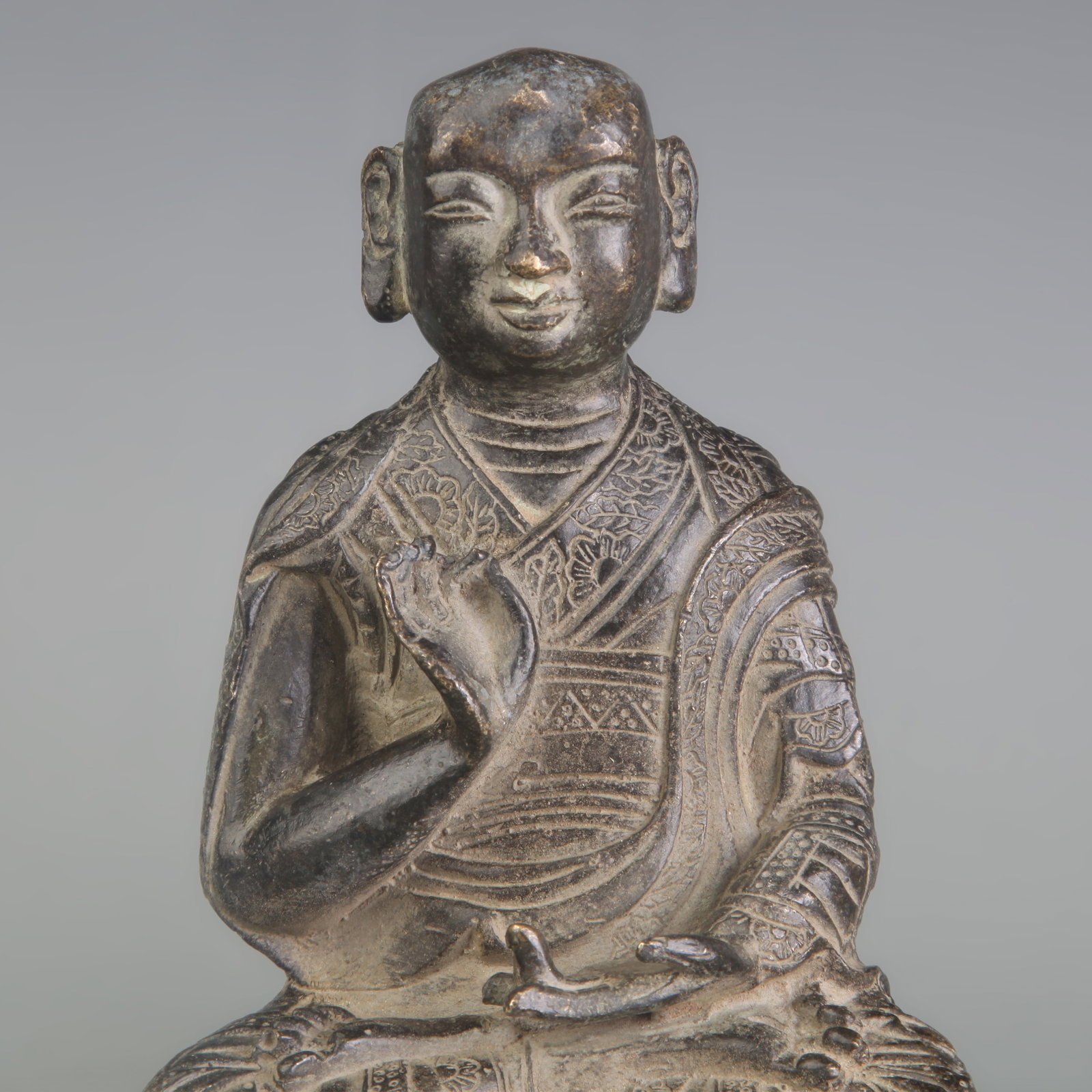 A FINE BRONZE LAMA STATUE BUDDHIST MASTER - 2