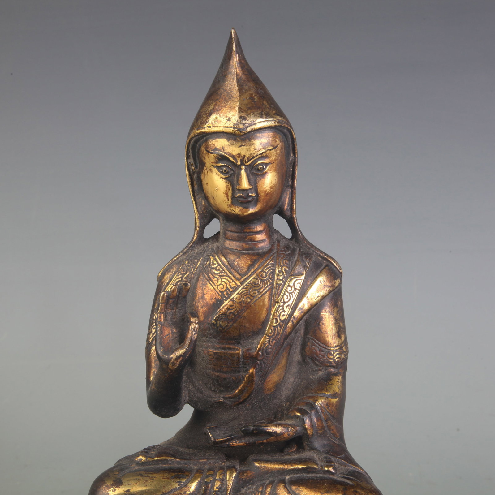 A FINE BRONZE BUDDHA STATUE - 2