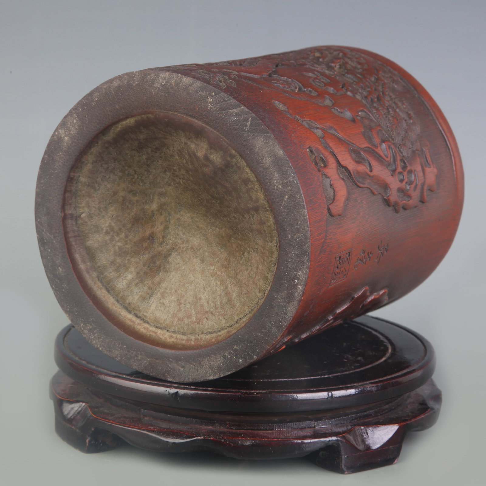 A CARVED BAMBOO BRUSH POT - 6