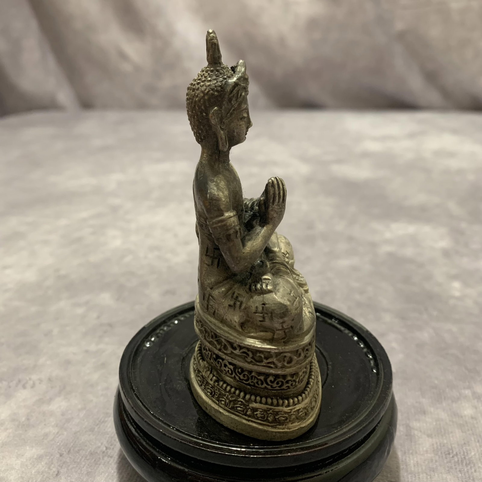 A FINE SMALL TIBETAN BUDDHIST STATUES - 4