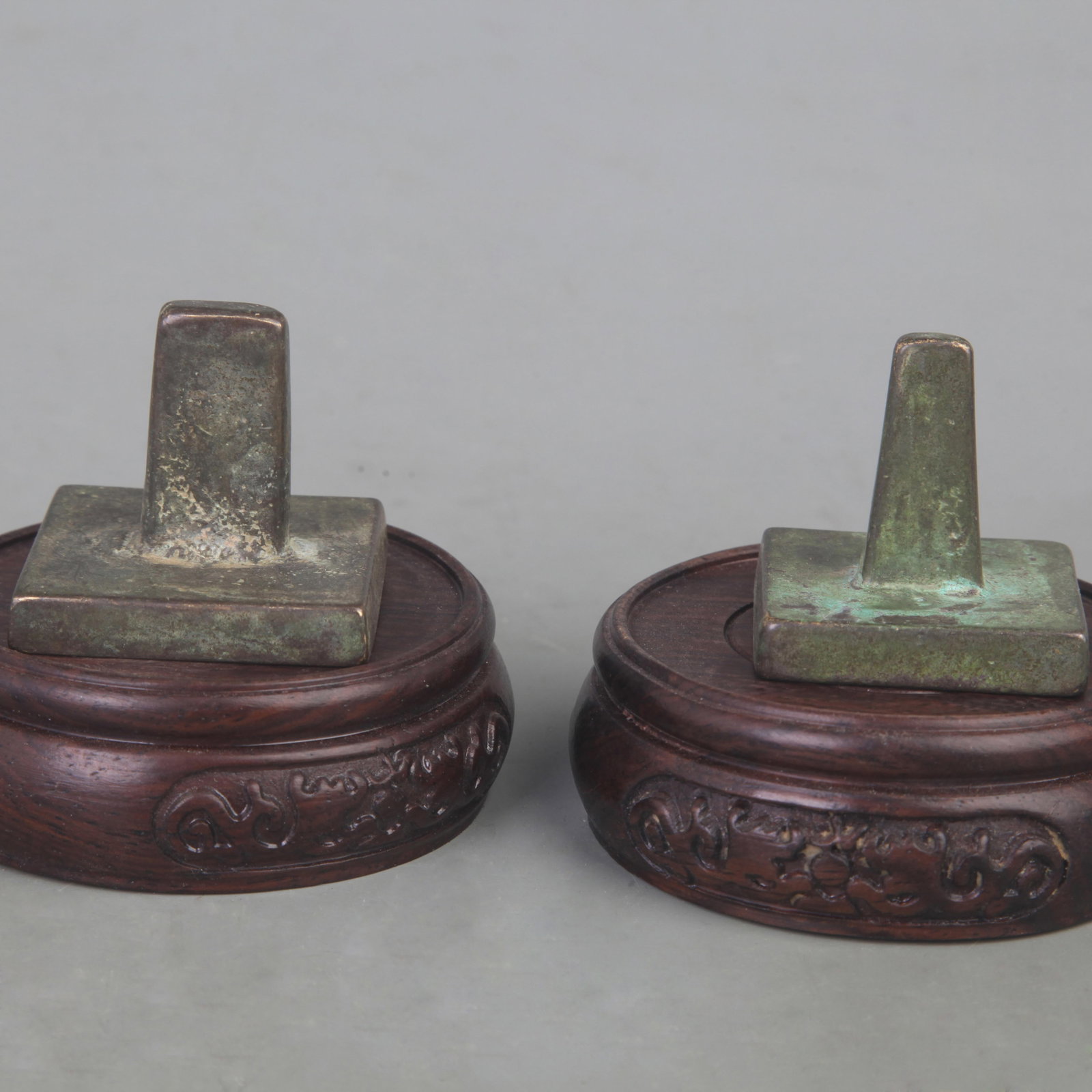 PAIR OF SMALL SQUARE BRONZE SEAL: Qing Dynasty, Width: 1.8 inch; High: 1.6 inch. Wooden base for picture and display only.