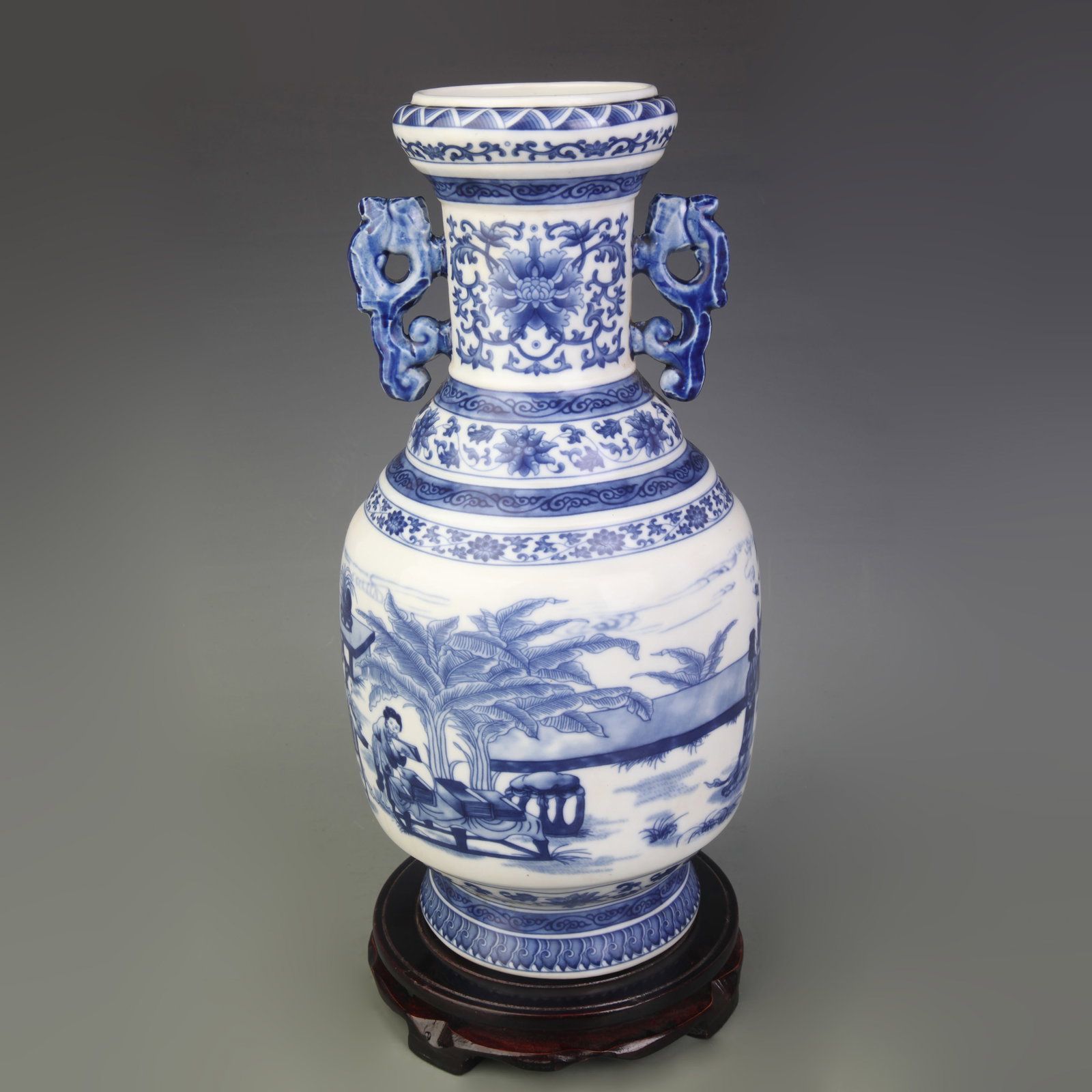 BLUE AND WHITE DOUBLE-HANDLED PORCELAIN VASE WITH FIGURE MOTIFS (1 of 5)