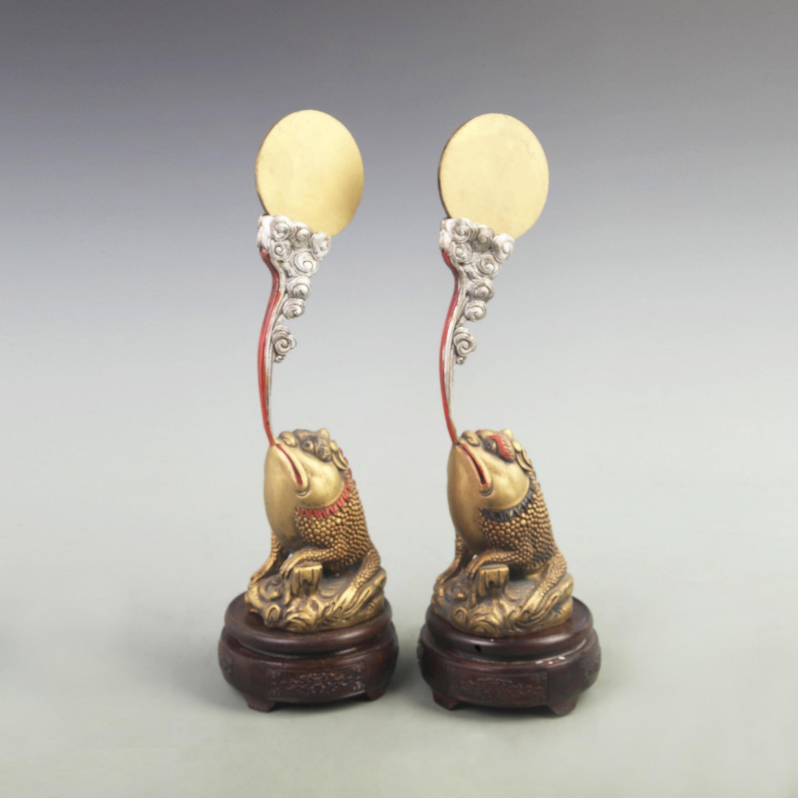 RARE PAIR OF GILT BRONZE GOLDEN FIGURE DISPLAY: 19th Century, High: 11.5 inch; Width: 2.6 inch; Long: 3.3 inch. Wooden base for picture and display only.