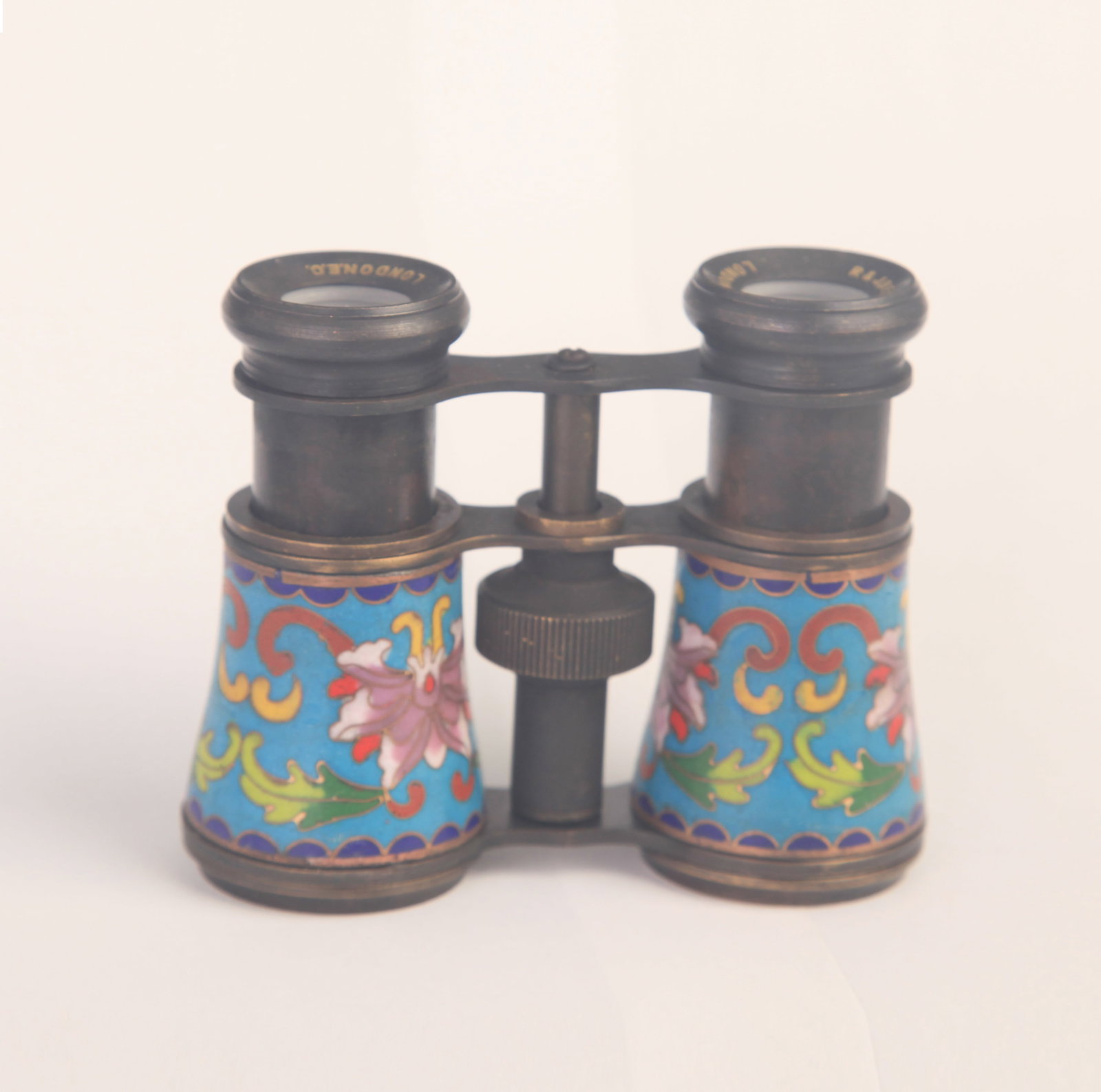 WESTERN STYLE CLOISONNE ENAMEL BRONZE TELESCOPE: 20th Century, High: 3.25 inch; Width: 4.0 inch.