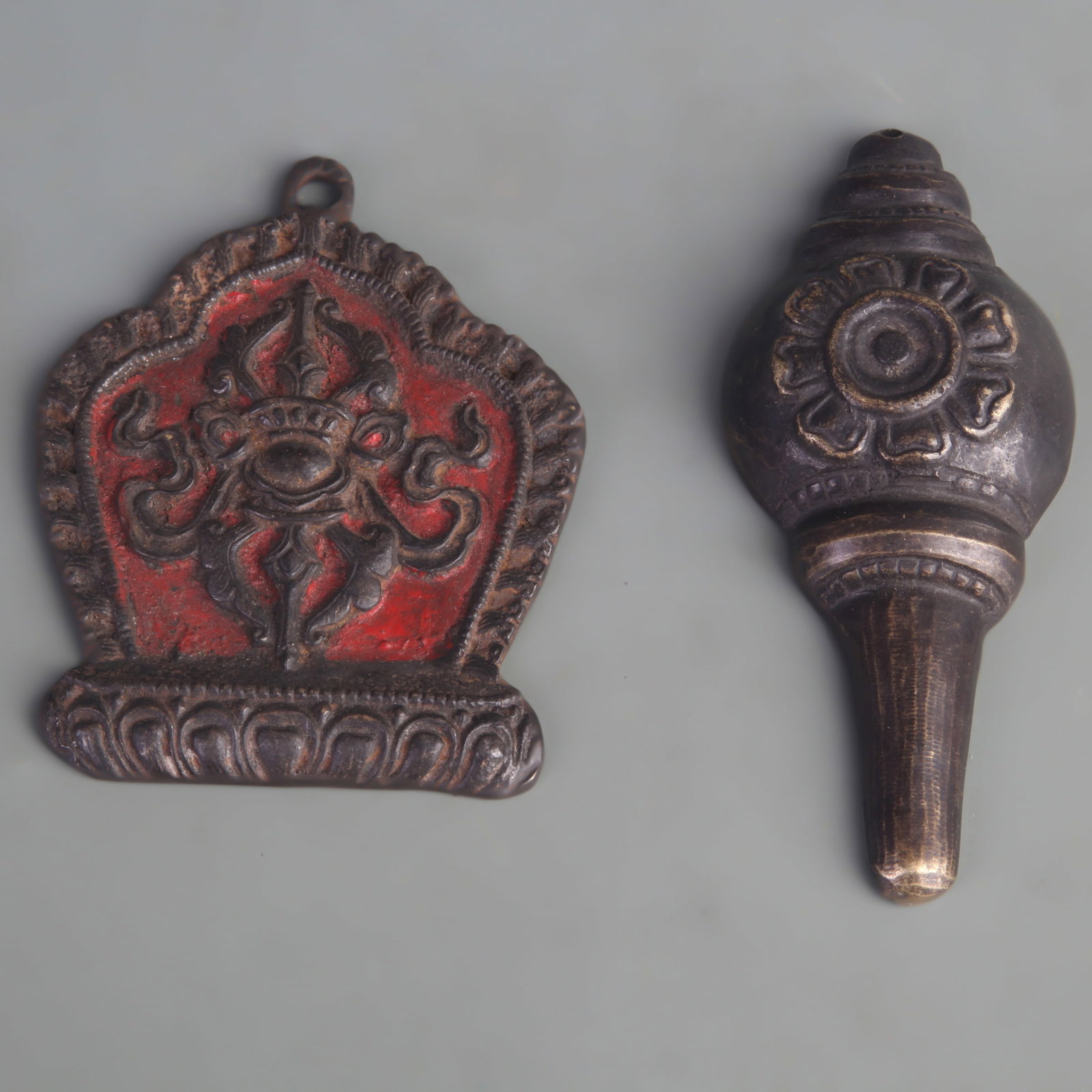TIBETAN BUDDHIST CONCH SHELL AND SMALL BUDDHA PENDANT: 20th Century; Long: 3.9 inch to 4.8 inch; Width:2.1 inch to 3.1 inch; Wooden base for picture and display only.