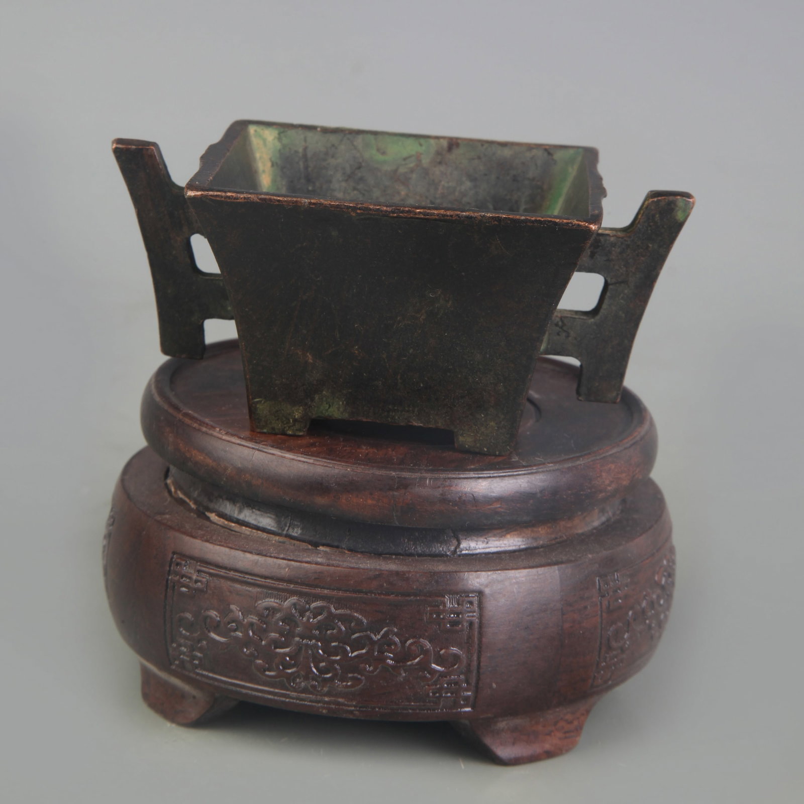 BRONZE SQUARE CENSER WITH DOUBLE HANDLES: Republic Period; Long: 2.6in; Width: 2.6in; High: 1.8in; Wooden base for picture and display only.