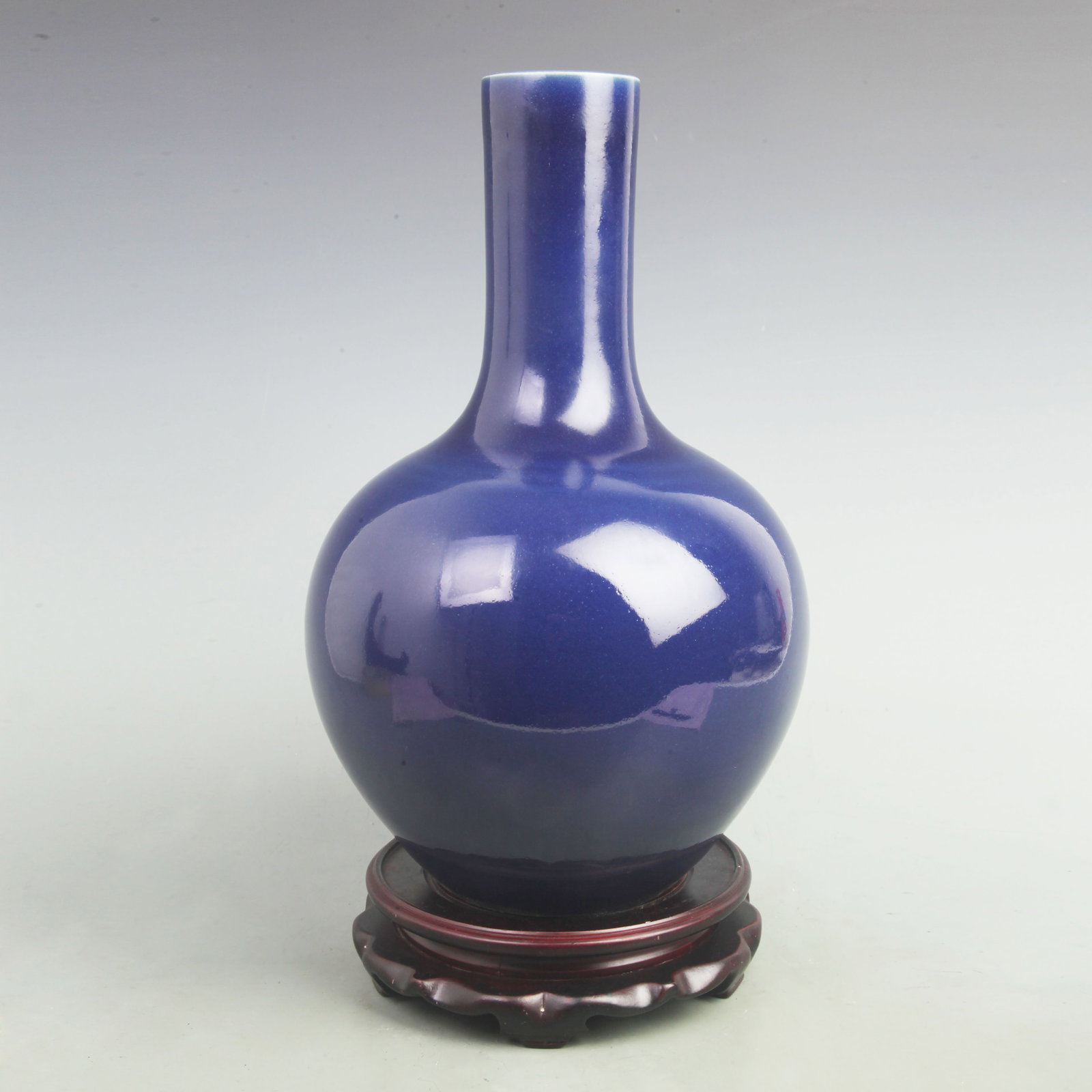 BLUE COLOR GLAZED CELESTIAL GLOBE PORCELAIN VASE (1 of 5)