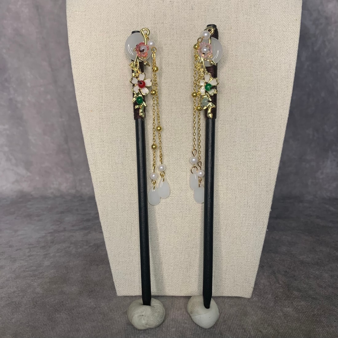 PAIR OF CHINESE HAIR PIN WITH JADE (1 of 3)