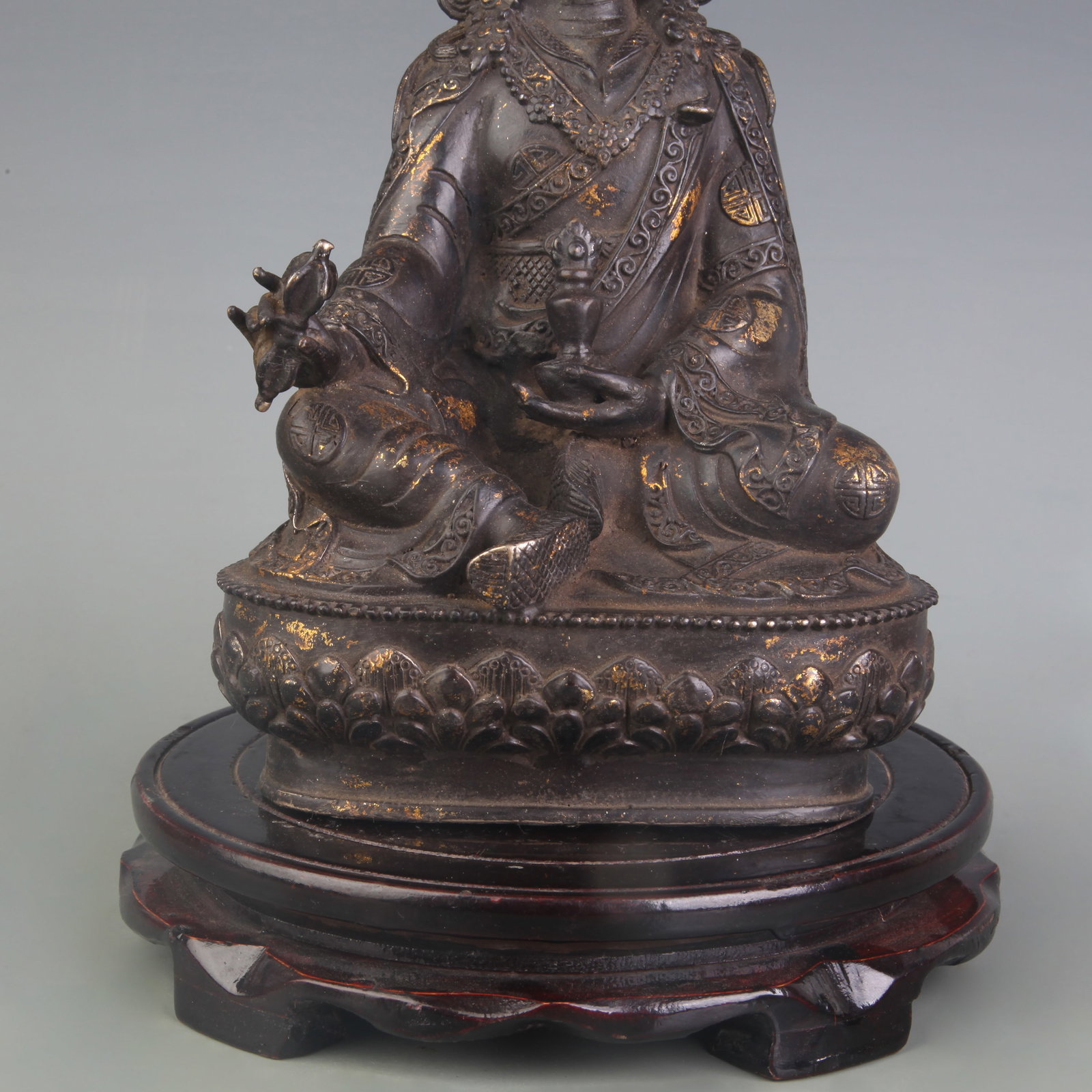 A FINE GTIBETAN BUDDHIST STATUE - 3
