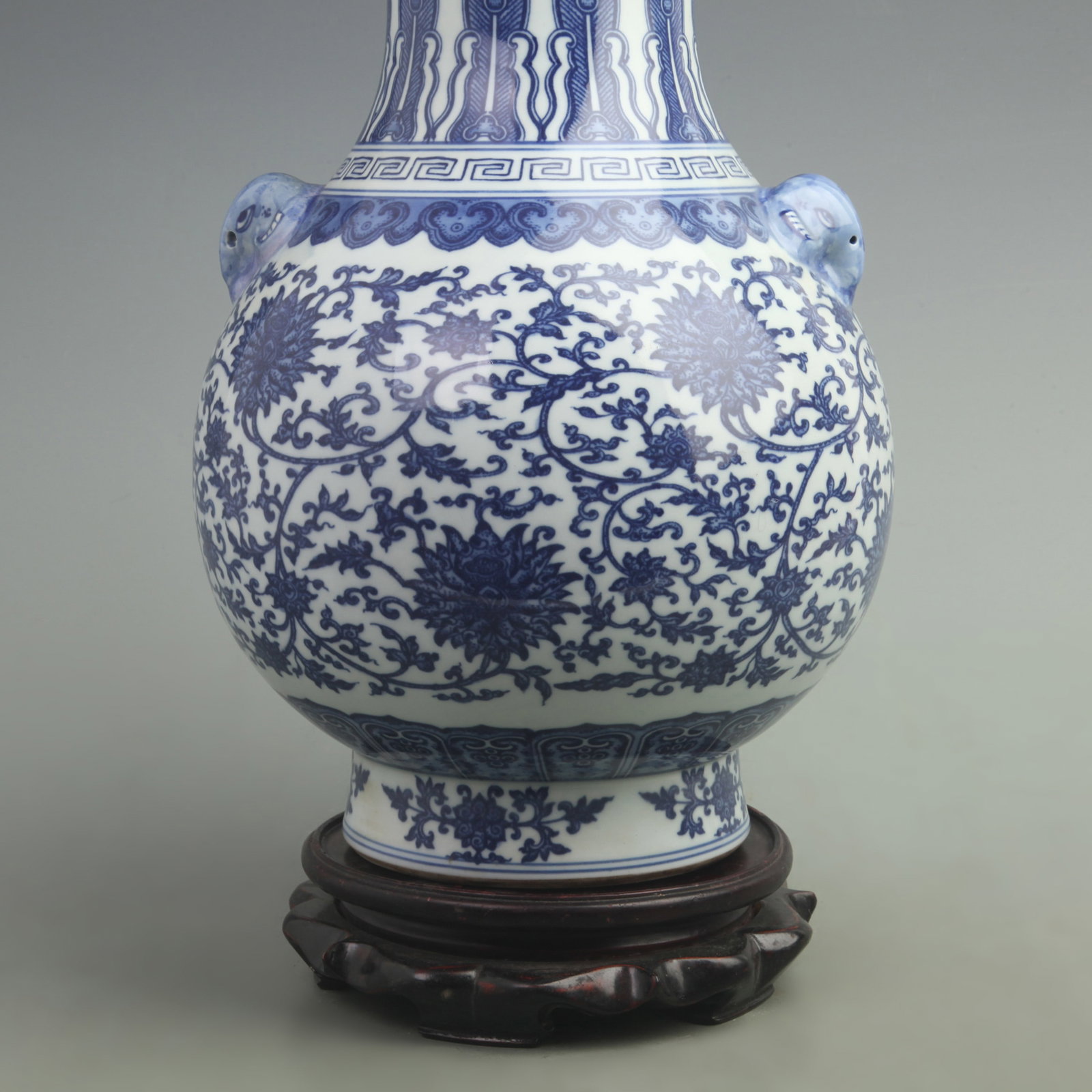 BLUE AND WHITE FLOWER PATTERN PORCELAIN VASE - 3