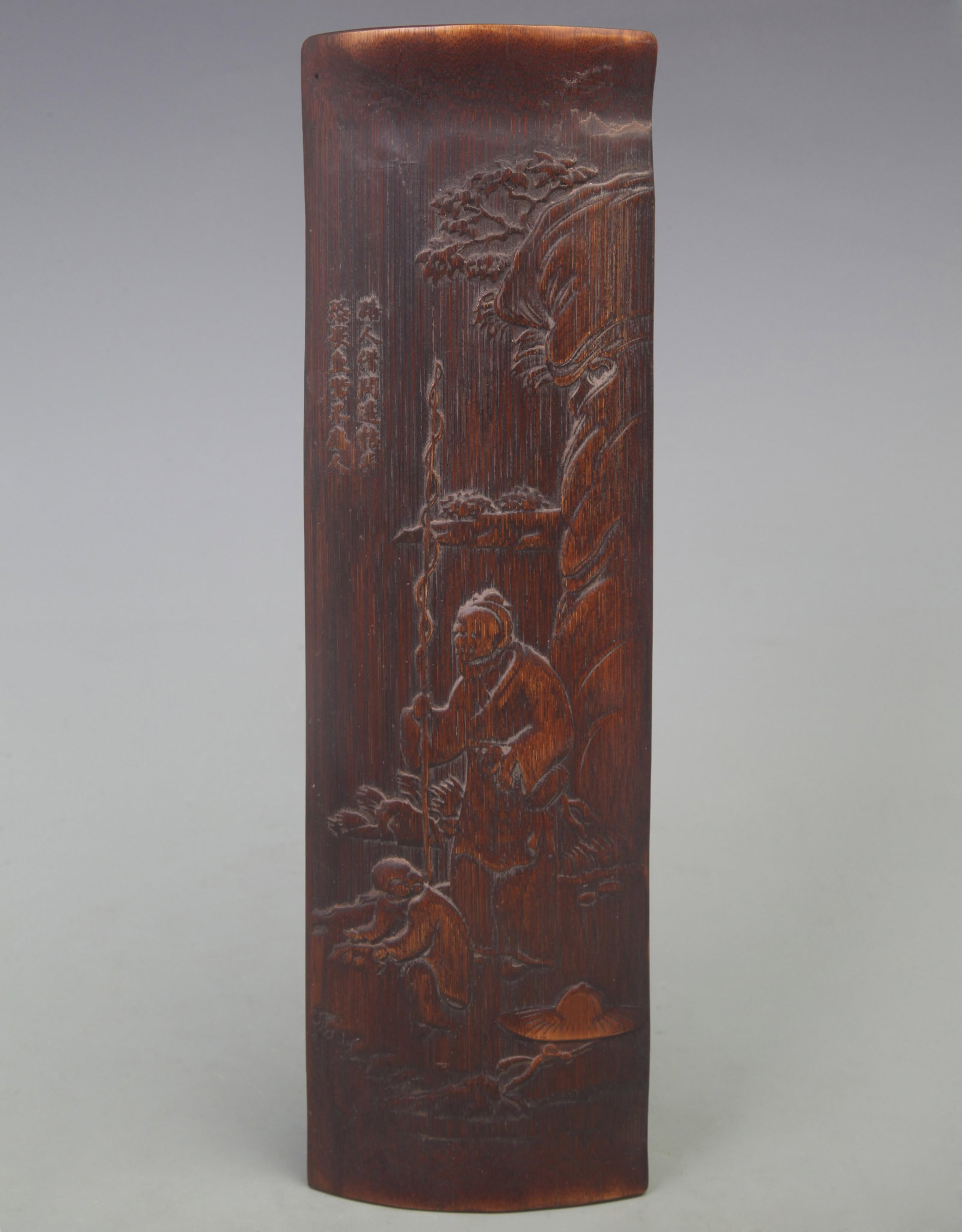 A FINE REDWOOD LANDSCAPING ARMREST PLATE: Qing Dynasty, Long: 11.3 inch; Width: 3.5 inch. Wooden base for picture and display only.