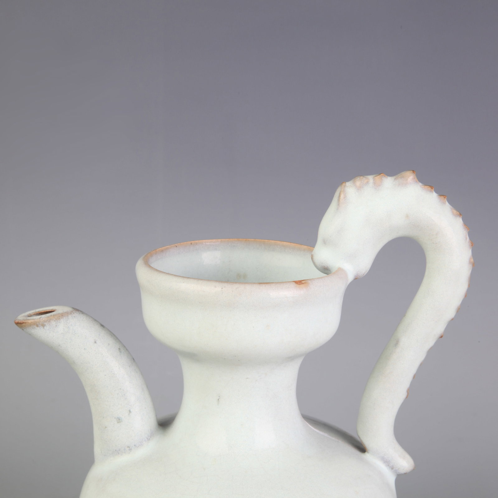 A FINE CELADON GLAZED POECELAIN EWER - 2