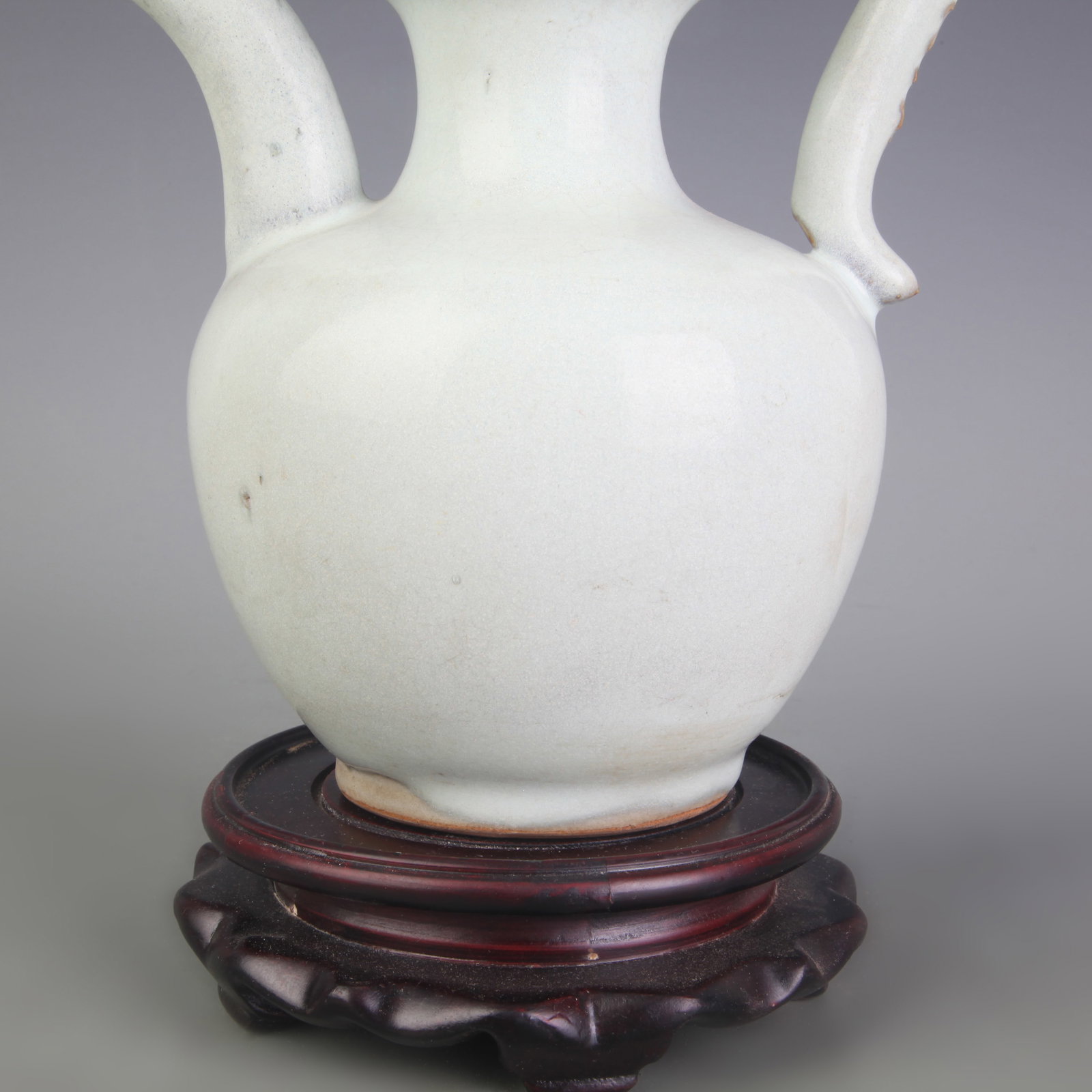 A FINE CELADON GLAZED POECELAIN EWER - 3