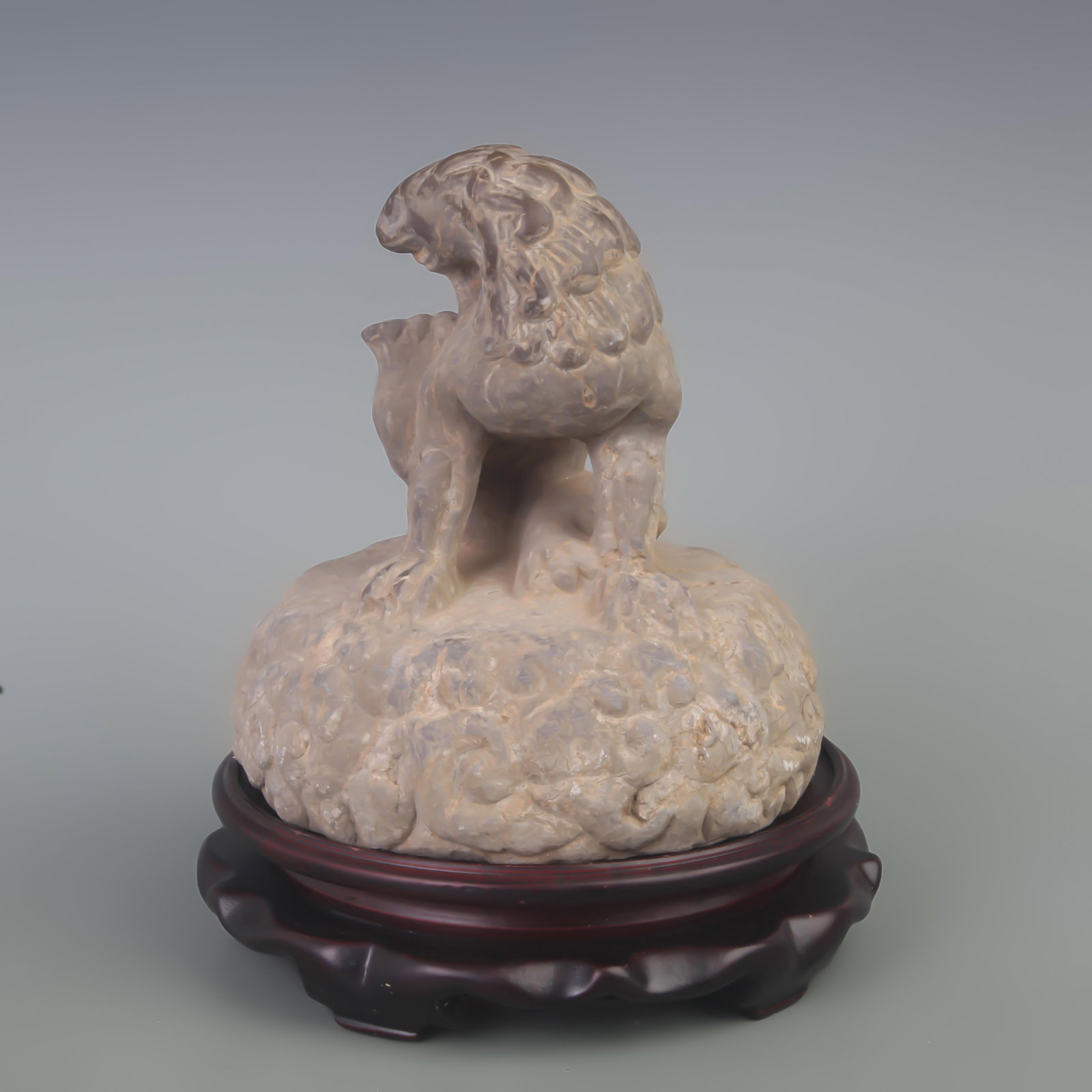 A FINE OLD JADE RUI SHOU FIGURE: Qing Dynasty; Diameter:6.6 inch; High: 6.6 inch. Wooden base for picture and display only.