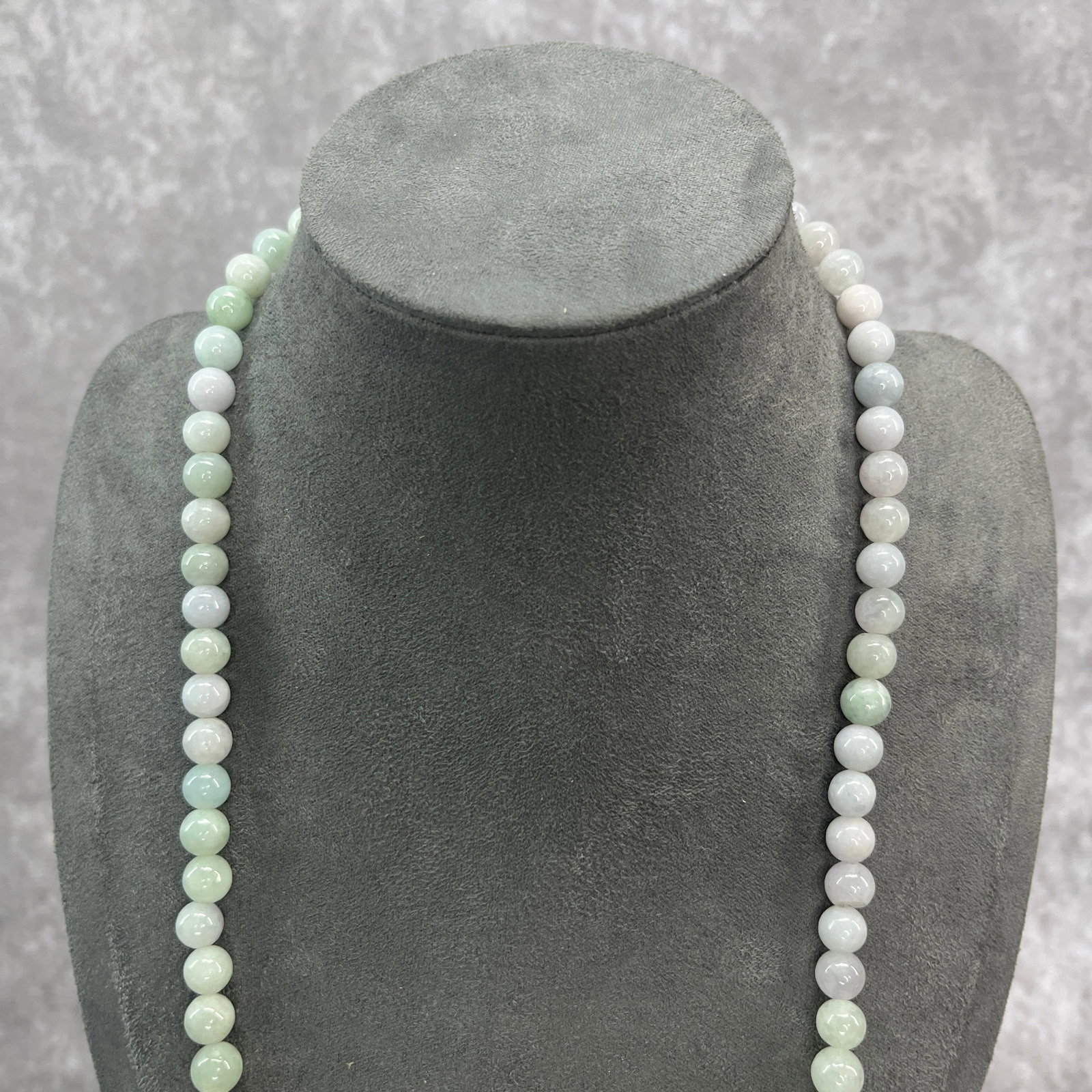 A FINE JADEITE MADE NECKLACE - 3