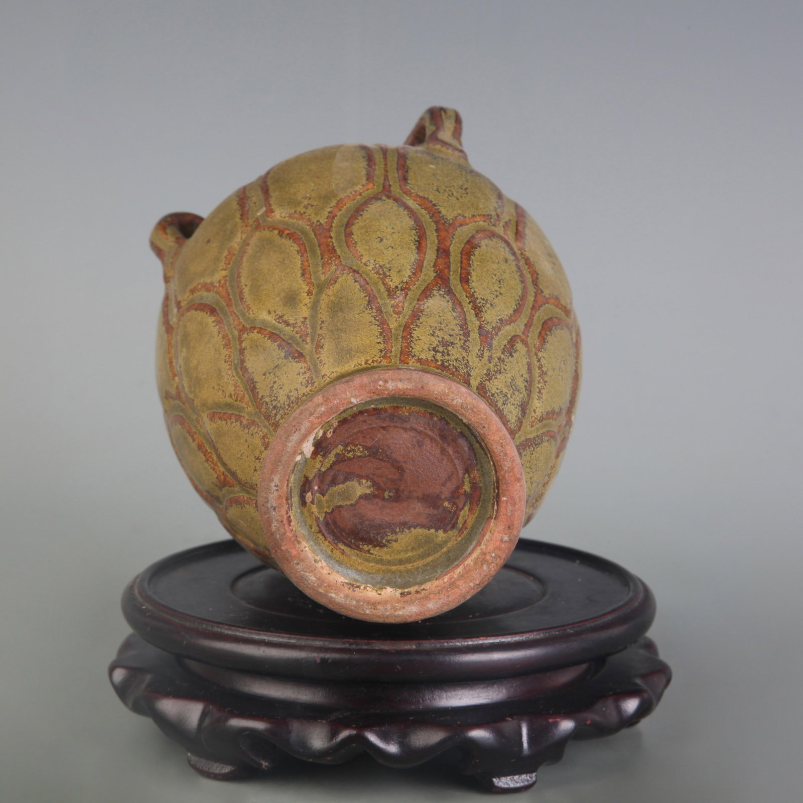 AN EEL-YELLOW GLAZED JAR WITH FOUR LOOP HANDLES - 5