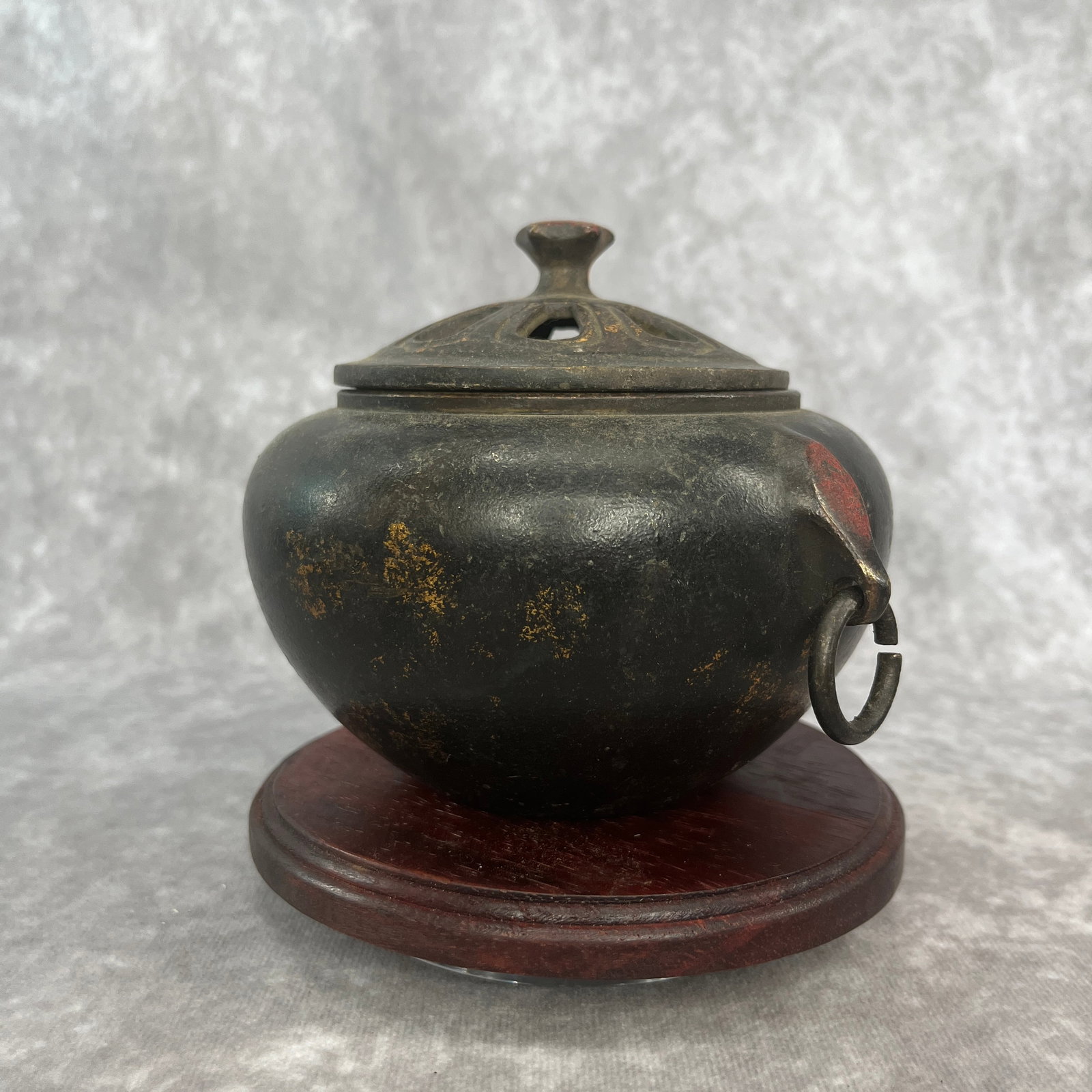 A FINE DOUBLE EAR ROUND INCENSE BURNER - 4