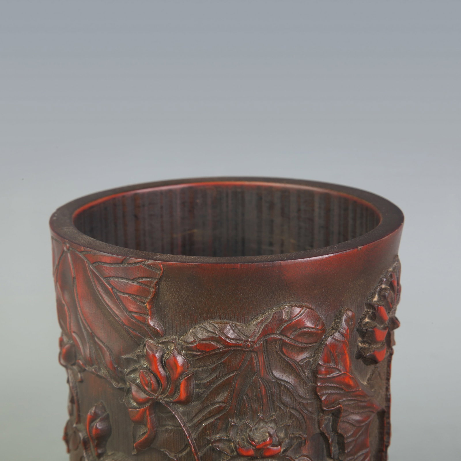 A CARVED BAMBOO BRUSH POT - 2