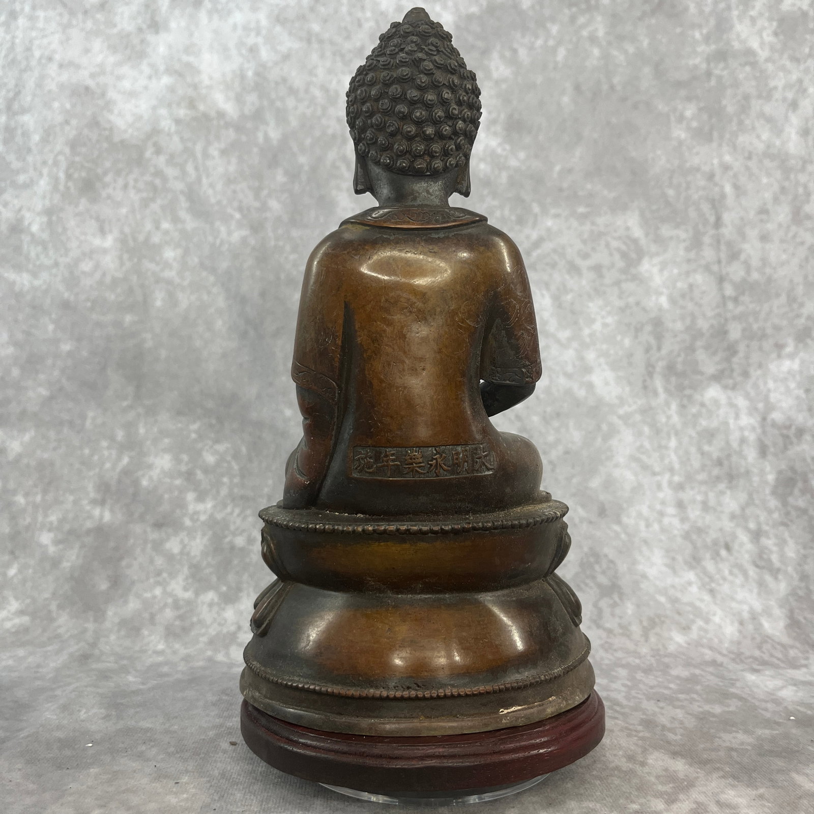 A FINE BRONZE SHAKYAMUNI BUDDHA STATUE - 4