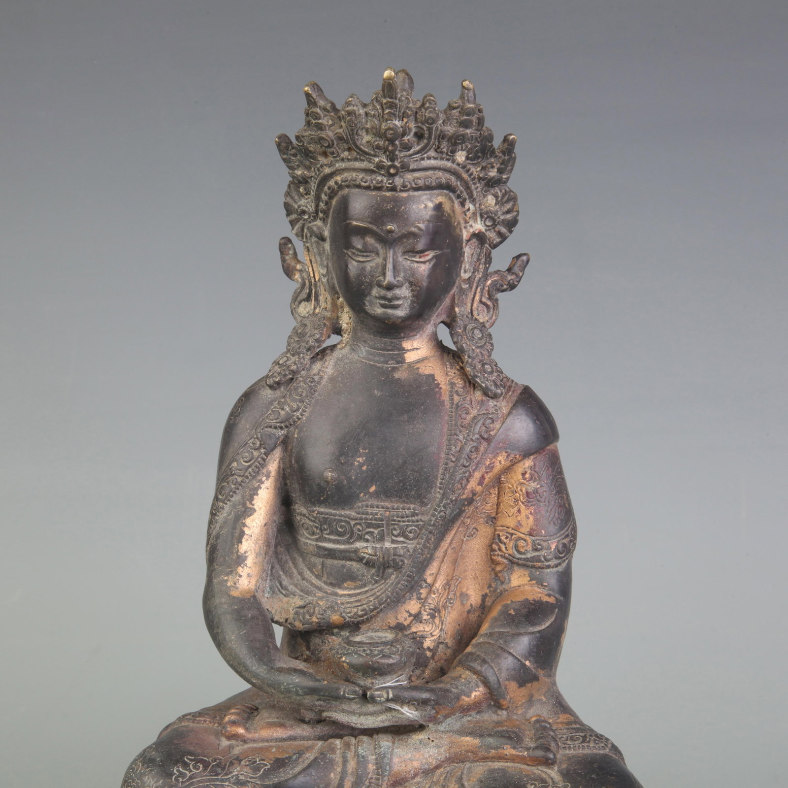 A FINE BRONZE BODHISATTVA STATUE - 2
