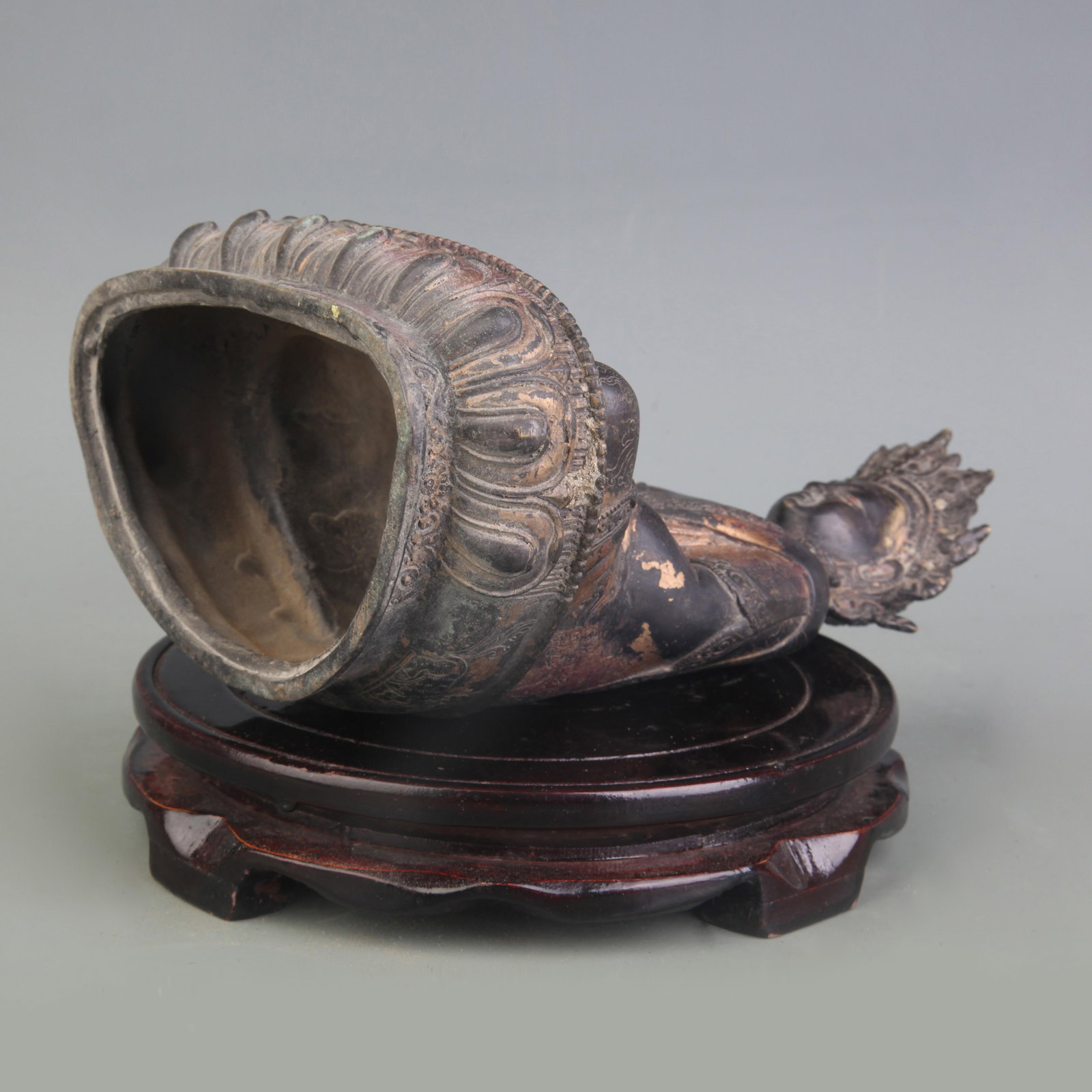 A FINE BRONZE BODHISATTVA STATUE - 5