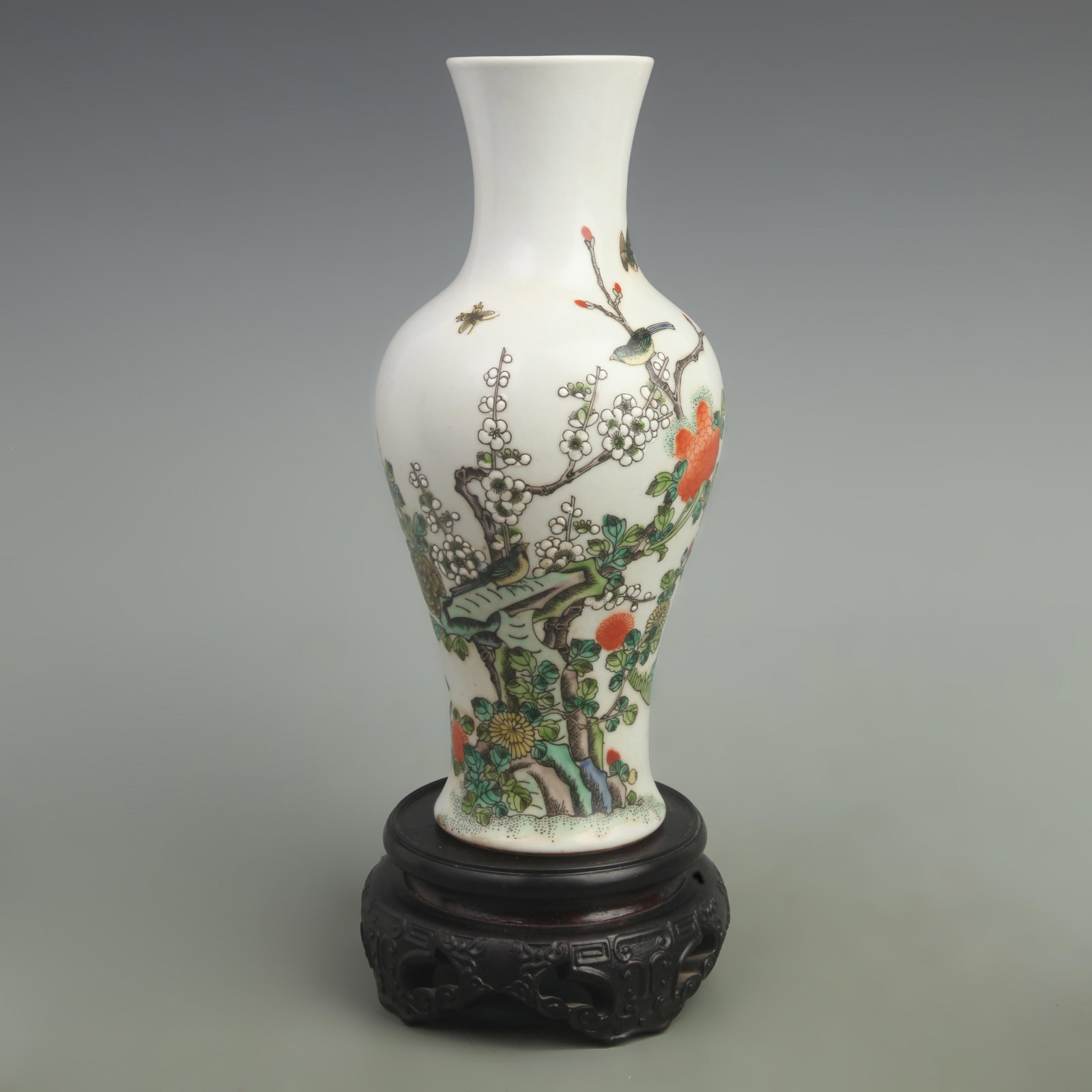 FAMILLE ROSE LUCKY MAGPIE PATTERN GUAN YIN STYLE VASE (1 of 5)