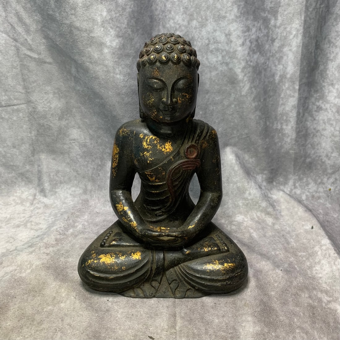 A QING DYNASTY BRONZE GILT TIBETAN STANDING FIGURE: Qing Dynasty; Long: 6.9 inch; Width: 7.2 inch; High: 9.3 inch. Wooden base for picture and display only.