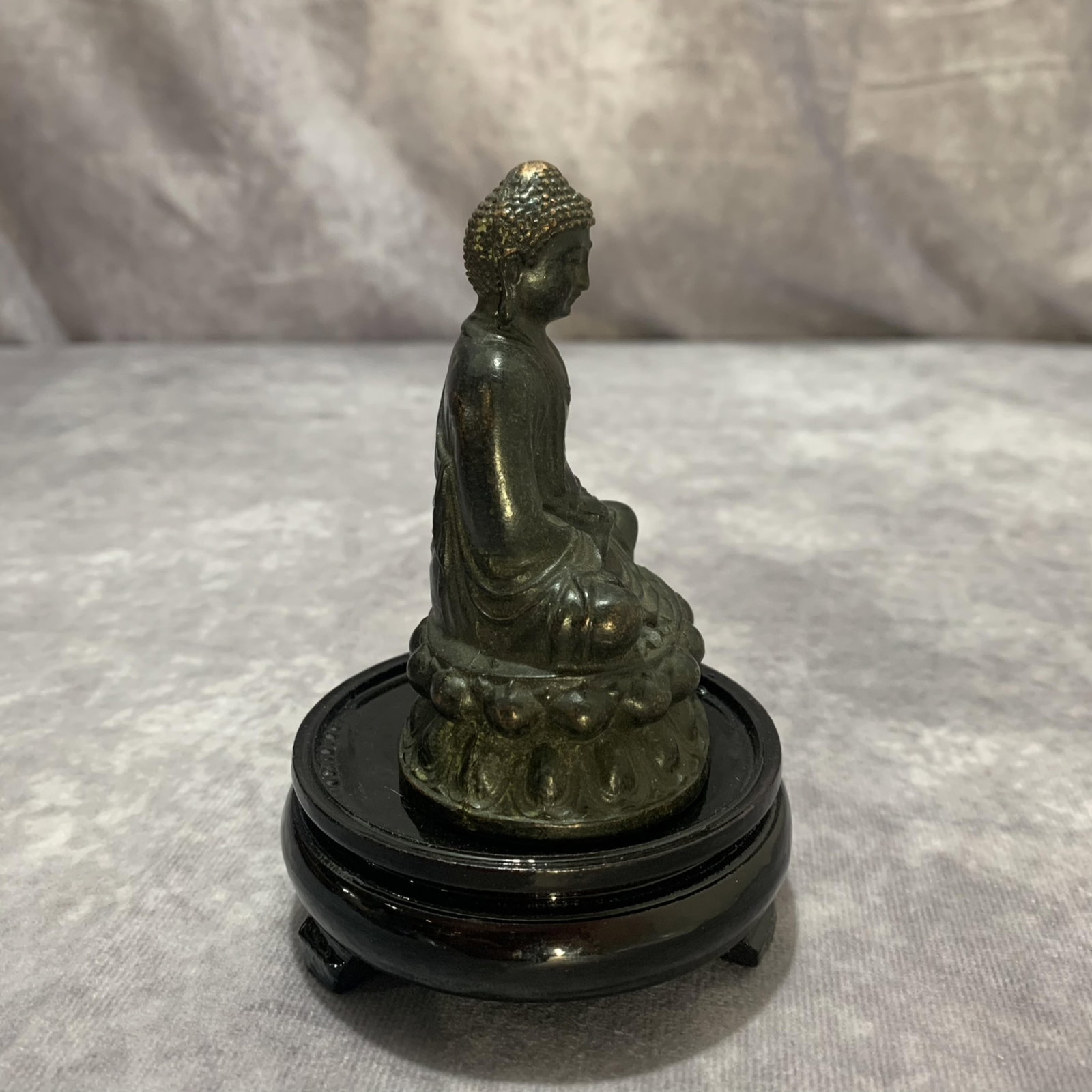 A FINE SMALL TIBETAN BUDDHIST STATUES - 4