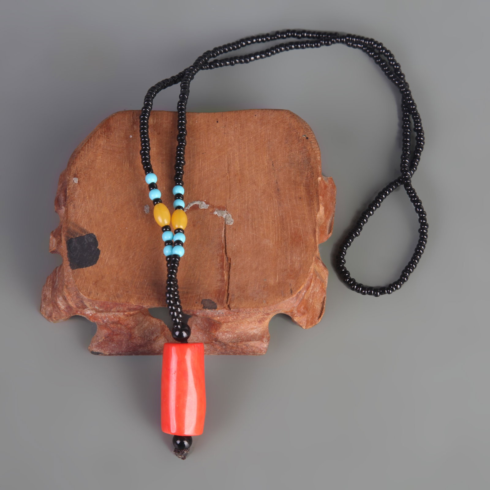 A FINE CORAL NECKLACE - 4