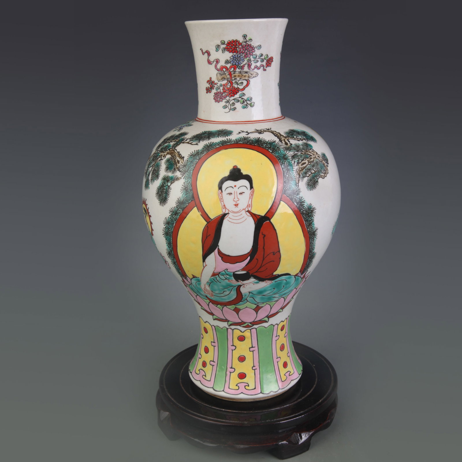 FAMILLE ROSE FIGURE PORCELAIN APPRECIATION VASE: Qing Dynasty Yong Zheng Period; Diameter: 3.4 inch; High: 13.0 inch; Woodbase for picture and display only