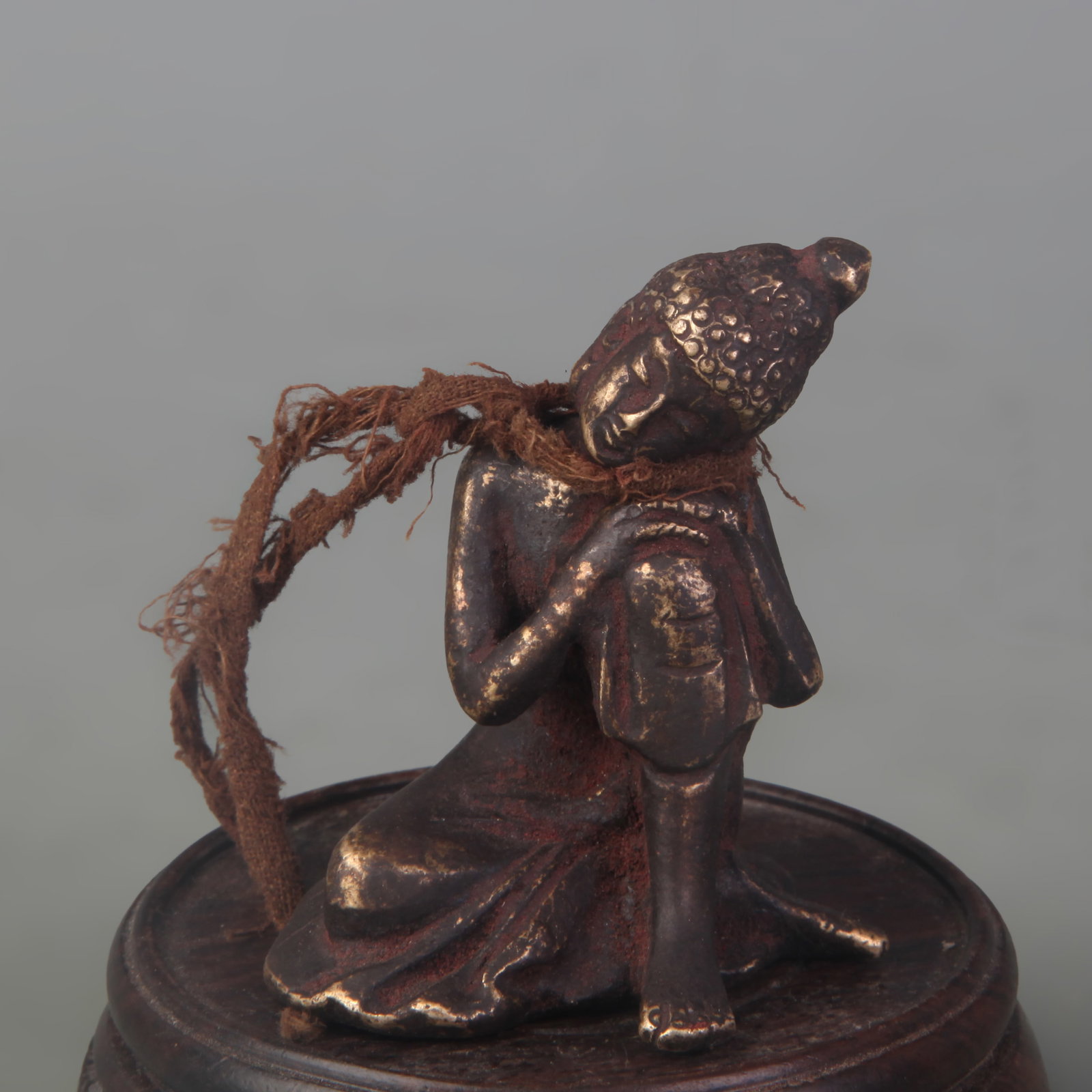 SMALL TIBETAN BUDDHIST FIGURE - 2