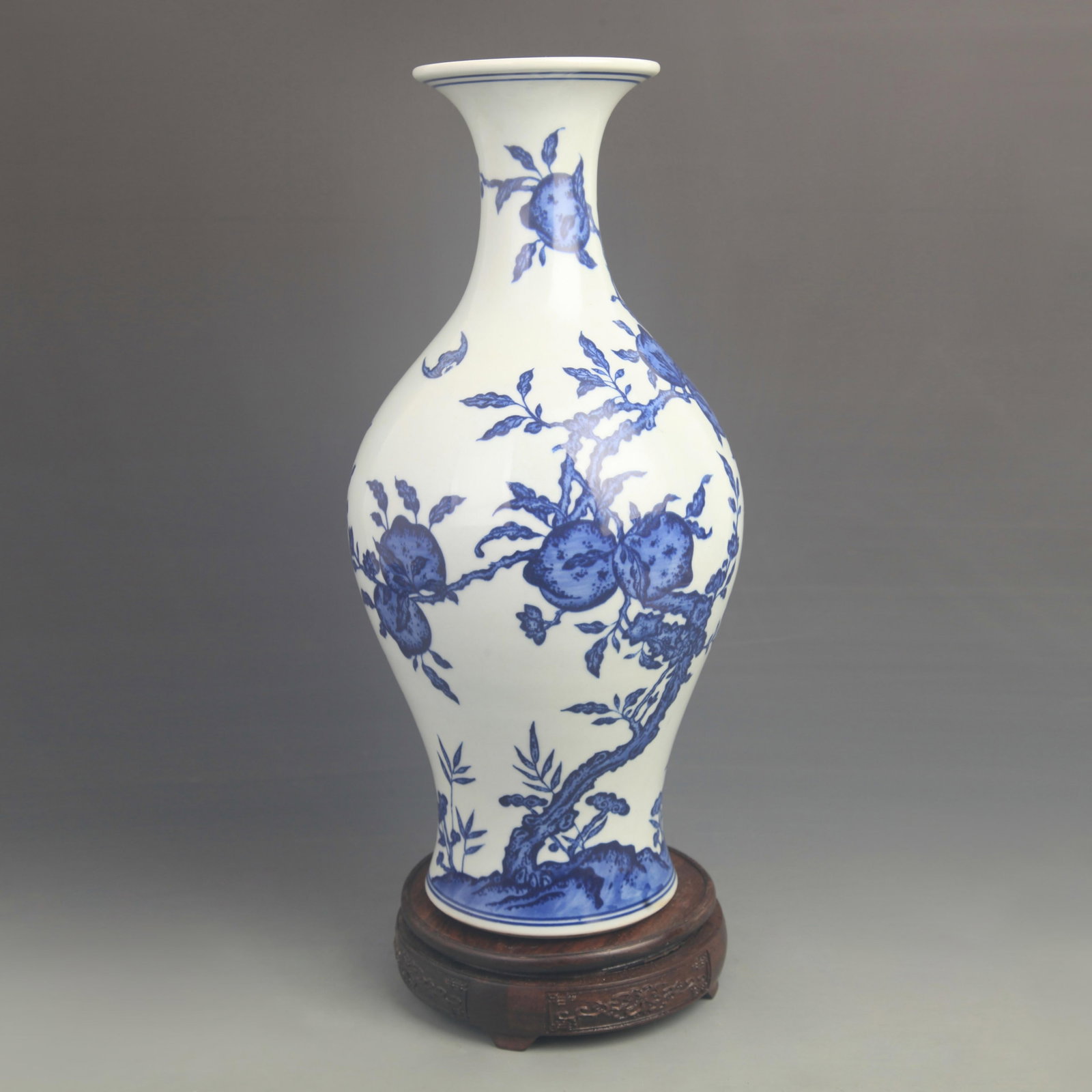 BLUE AND WHITE LONGEVITY PATTERN PORCELAIN VASE: Qing Dynasty Qian Long Period; High: 16.8 inch;Diameter: 6.50 inch; Woodbase for picture and display only