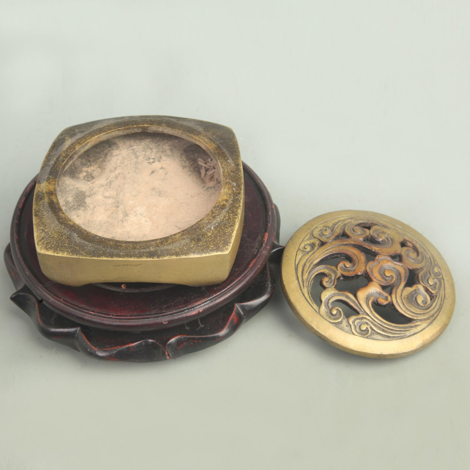 BRONZE FOUR-FOOTED INCENSE BURNER - 3