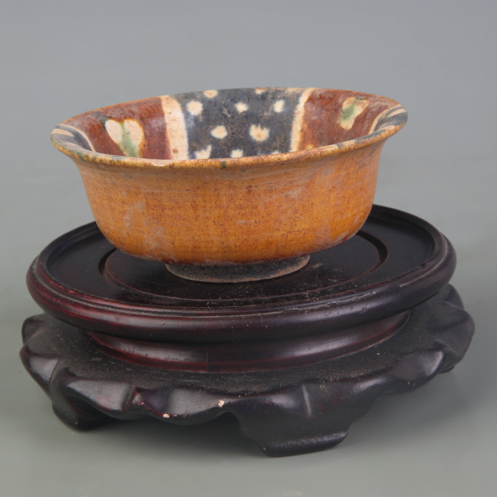 SANCAI-GLAZED POTTERY BOWL: Tang Dynasty Style; Diameter: 3.9inch, High: 2.8inch; Woodbase for picture and display only