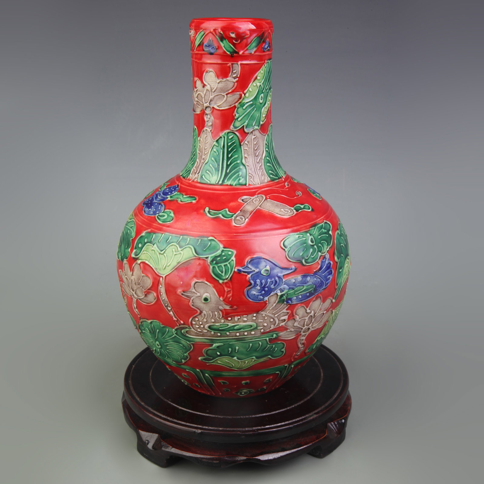 FAHUA CELESTIAL VASE WITH FLOWER AND BIRD PATTERNS: Ming Dynasty Style Hong Zhi Period; High: 10.1 inch; Woodbase for picture and display only