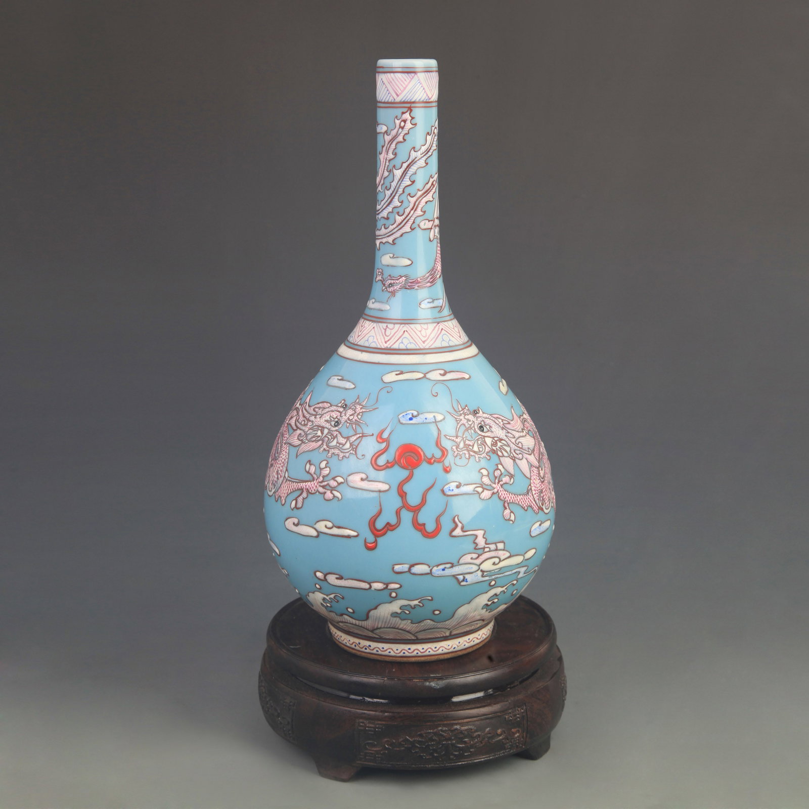 FAMILLE ROSE BLUE-GROUND LONG-NECK VASE: Qing Dynasty Qian Long Period; High: 10.0 inch; Diameter: 5.50 inch; Woodbase for picture and display only