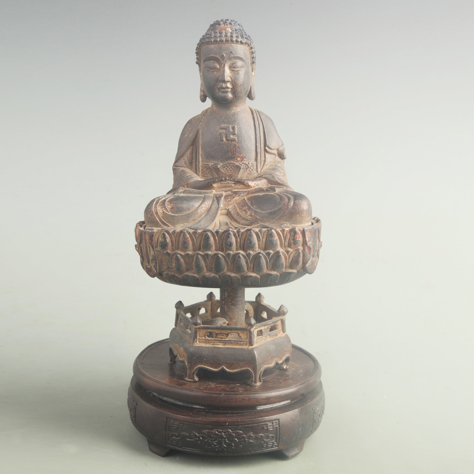 GILT BRONZE SHAKYAMUNI BUDDHA STATUE: 19th Century; High: 9.20 inch; Width: 5.00 inch; Woodbase for picture and display only