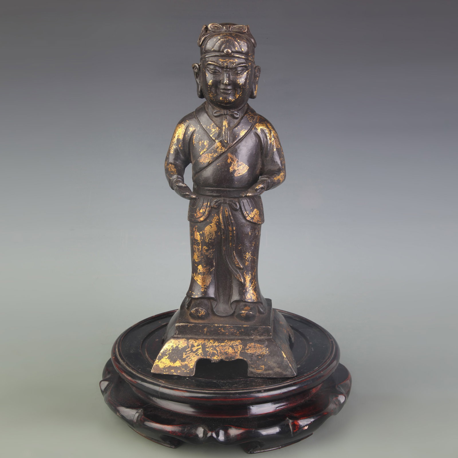 A FINE GILT-BRONZE FIGURE OF AN OFFICIAL: Qing Dynasty; High: 12.1 inch; Woodbase for picture and display only