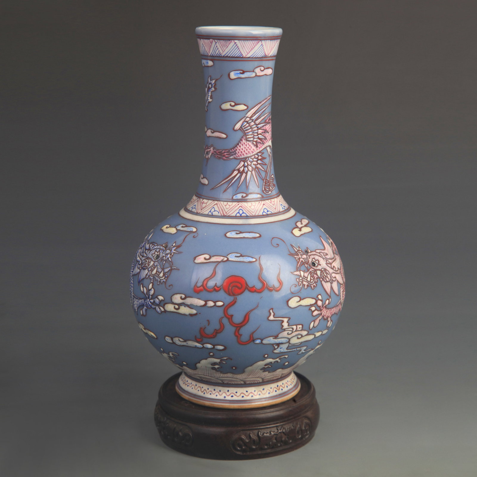 FAMILLE ROSE BLUE-GROUND DRAGON VASE: Qing Dynasty Qian Long Period; High: 8.50 inch; Diameter: 4.50 inch; Woodbase for picture and display only