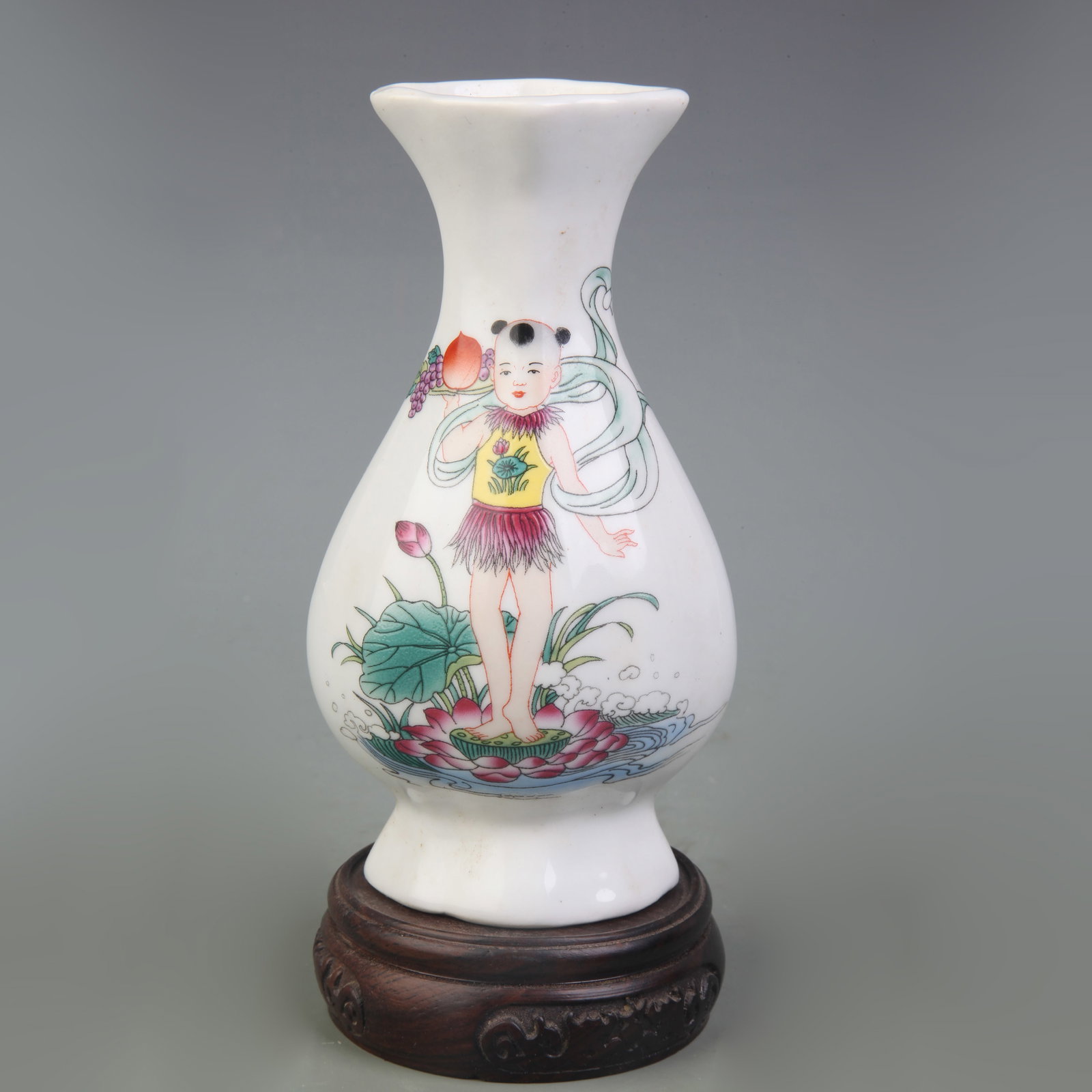 A FAMILLE ROSE OPEN-MOUTH VASE WITH FIGURAL DECORATION: Republic Period; High: 6.0 inch. Wooden base for display only