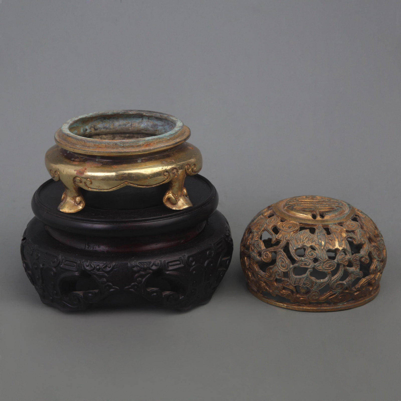 A BRONZE AUSPICIOUS PATTERN FOUR-LEGGED INCENSE BURNER - 2