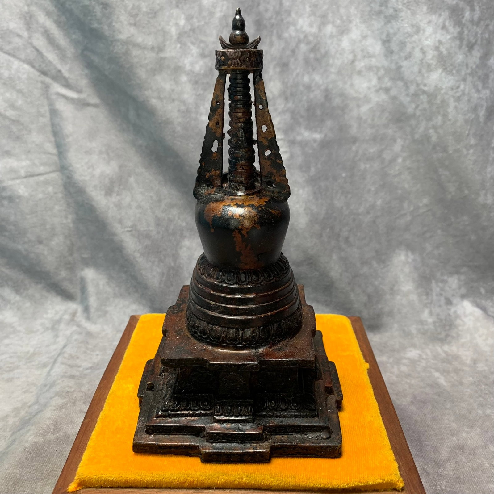 A FINE BRONZE RELIQUARY STUPA - 3