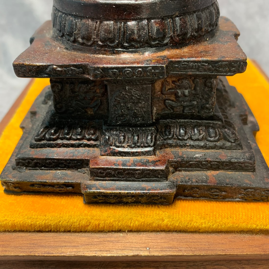 A FINE BRONZE RELIQUARY STUPA - 7