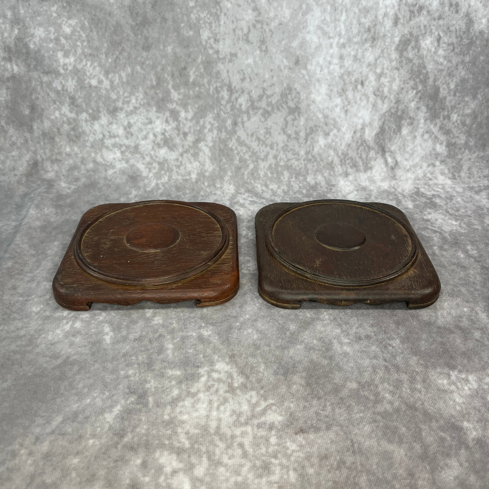 PAIR OF ROSEWOOD DISPLAY STAND: Modern; Long: 5.6 inch; Width: 5.6 inch; High: 0.8 inch; . Wooden base for display only
