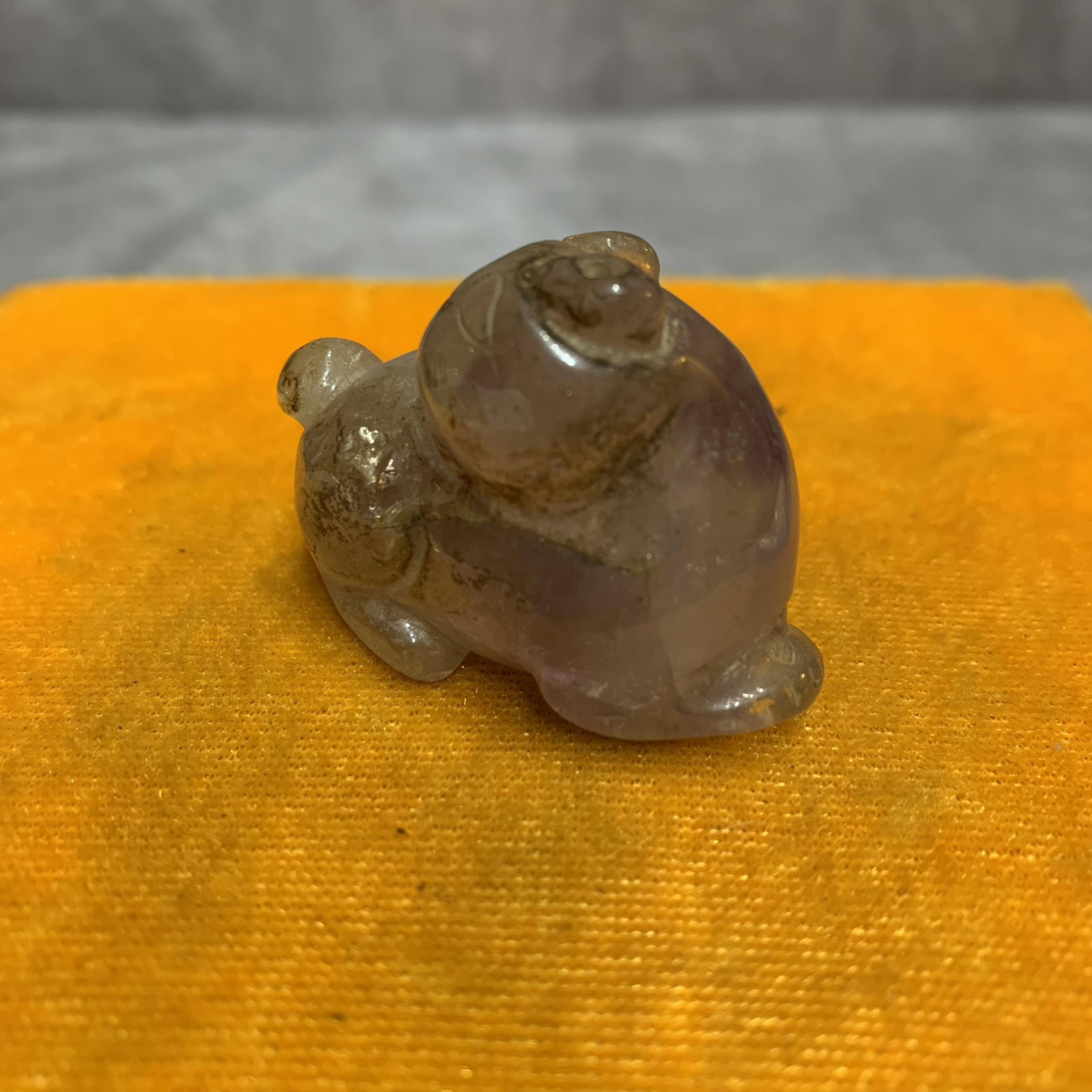 A FINE SMALL CRYSTAL MADE LION FIGURE - 4