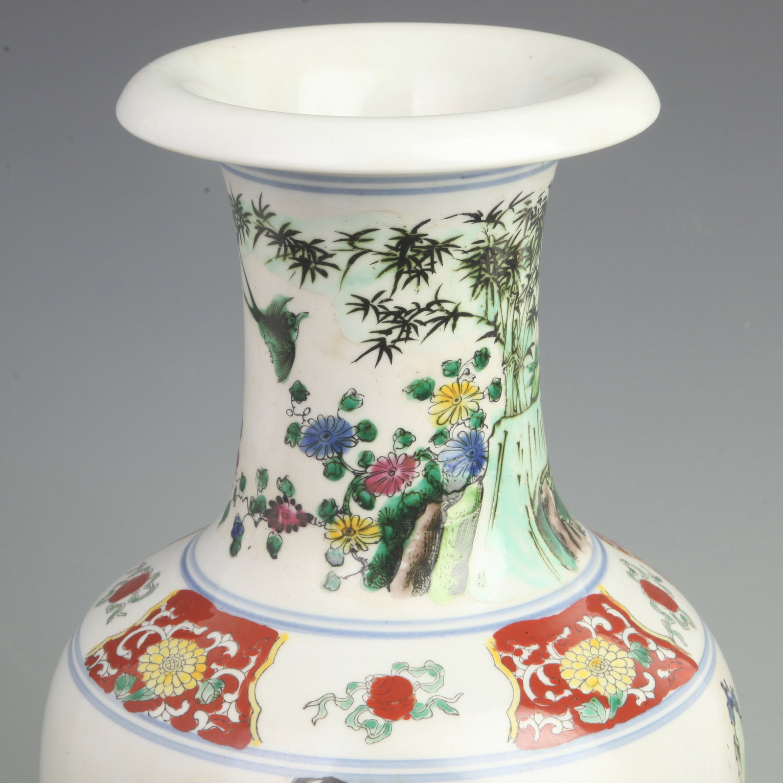 FAMILLE ROSE GROUND CHARACTER PATTERN PORCELAIN VASE - 2