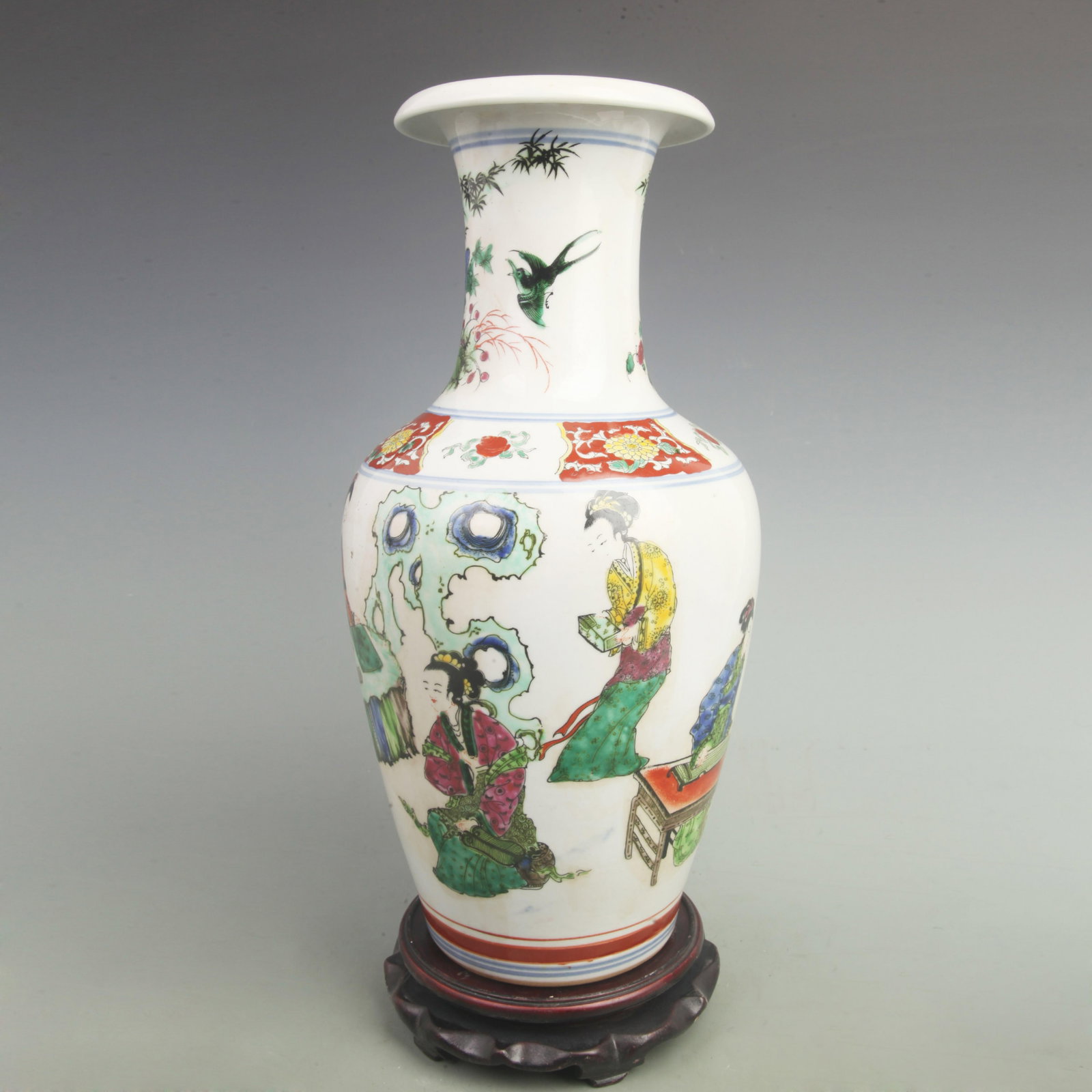 FAMILLE ROSE GROUND CHARACTER PATTERN PORCELAIN VASE - 4